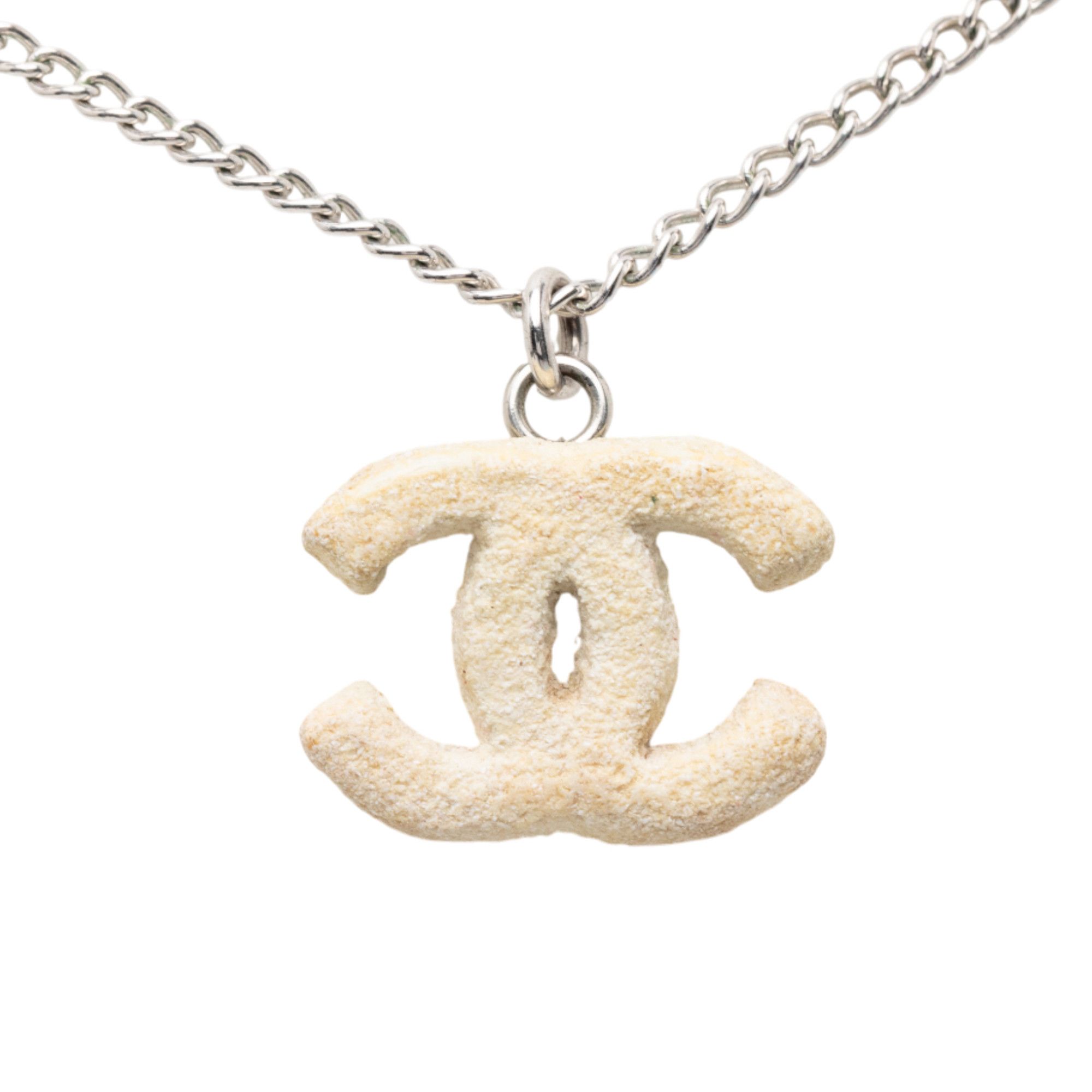 Chanel Chanel Silver Plated Textured CC Pendant Necklace Size ONE SIZE - 2 Thumbnail