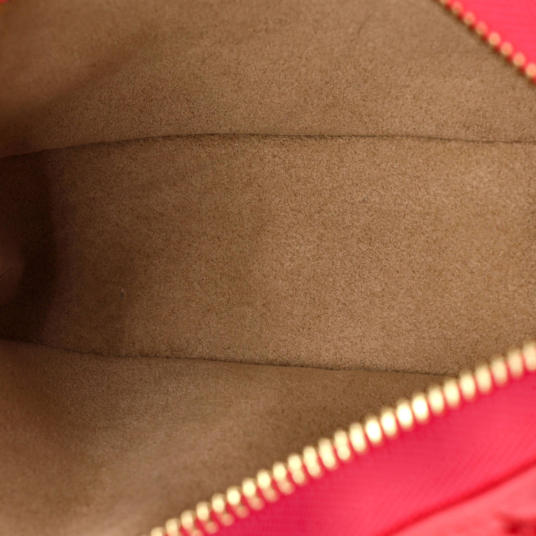 Louis Vuitton Pochette Troca Size ONE SIZE - 5 Thumbnail