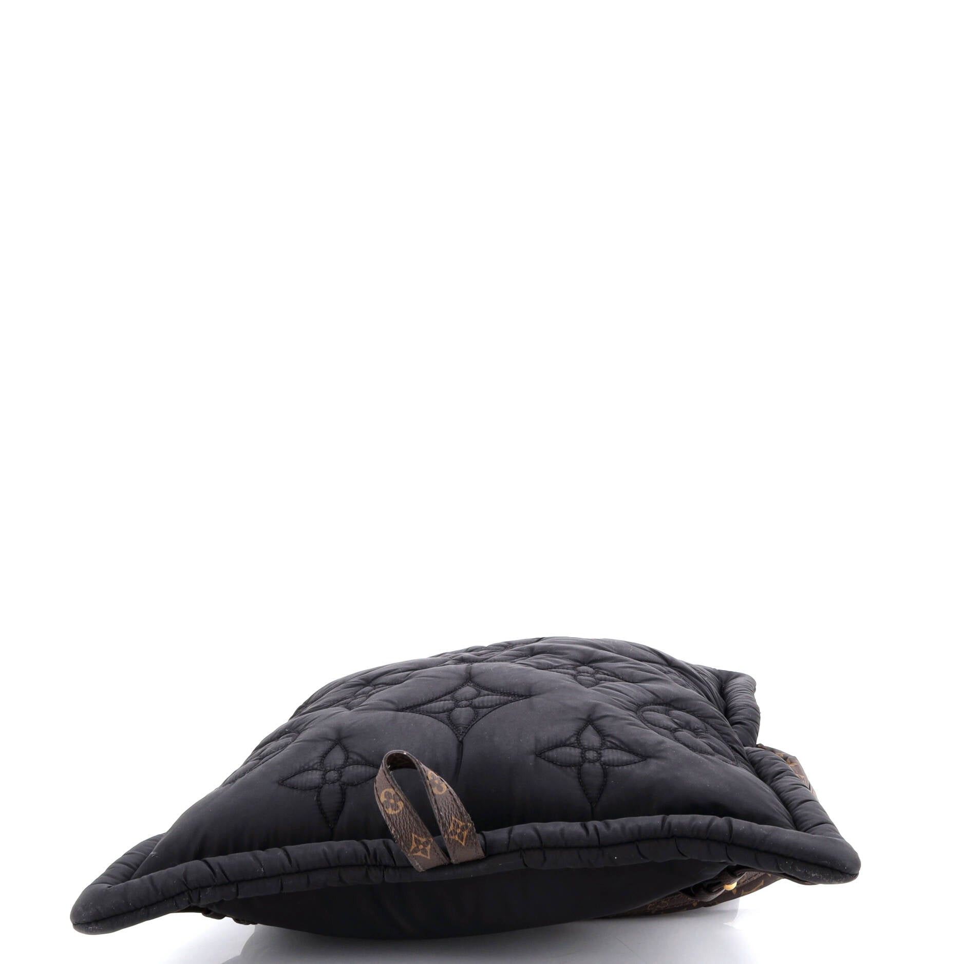 Louis Vuitton Pillow Backpack Size ONE SIZE - 4 Thumbnail