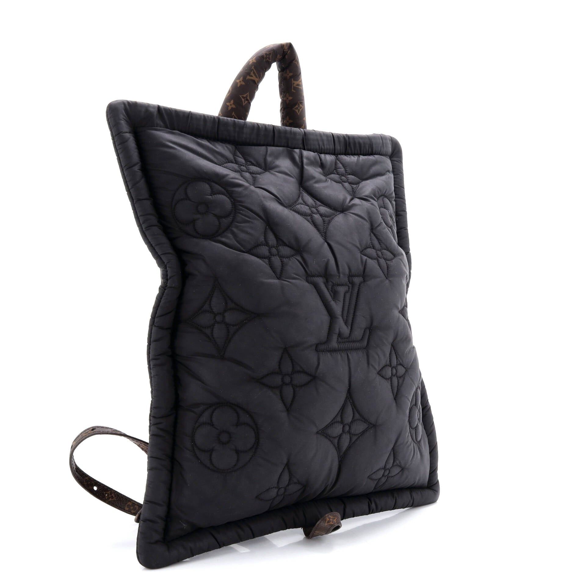 Louis Vuitton Pillow Backpack Size ONE SIZE - 2 Thumbnail