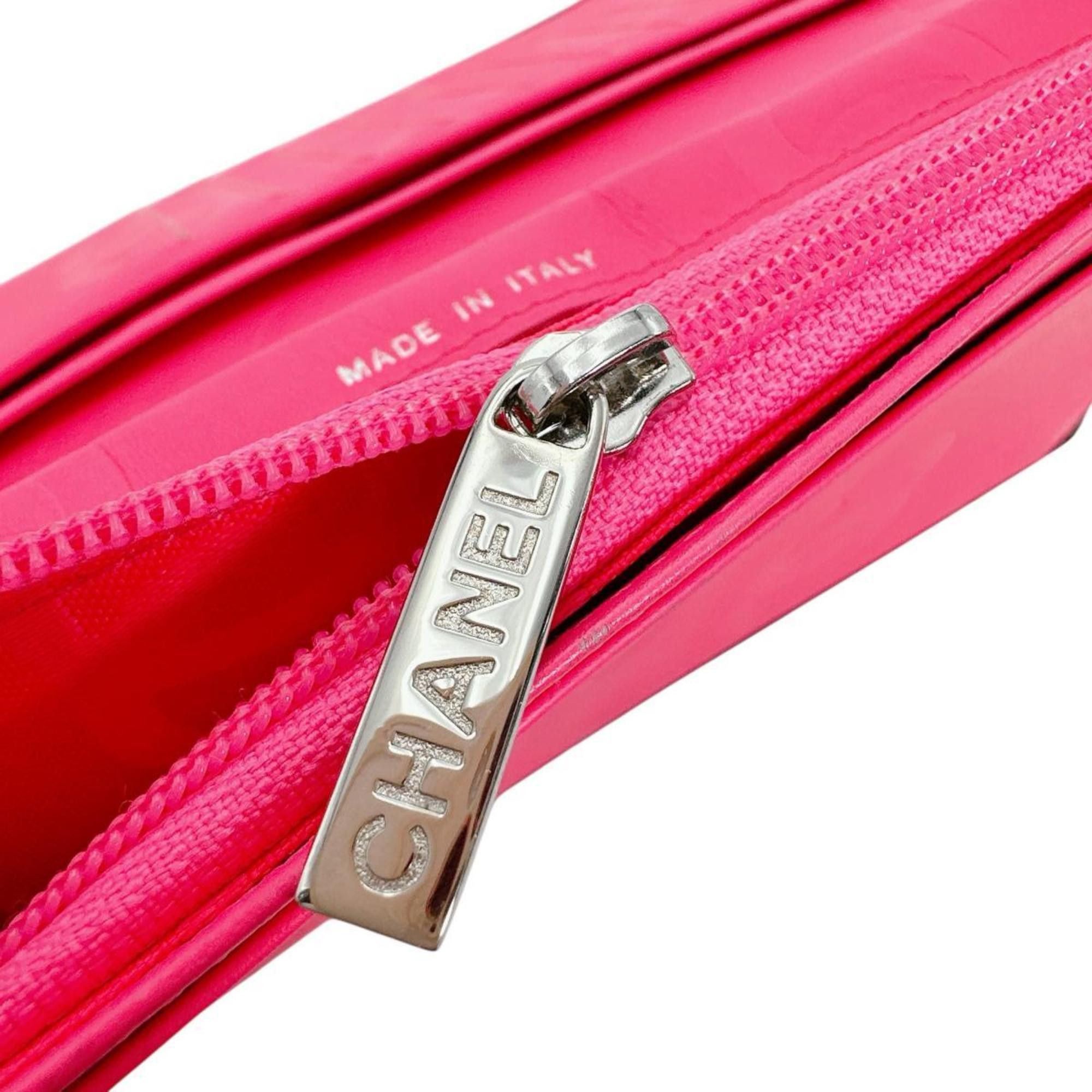 Chanel CHANEL Cambon Matelasse Coco Mark Leather Bifold Wallet in Black Size ONE SIZE - 17 Thumbnail