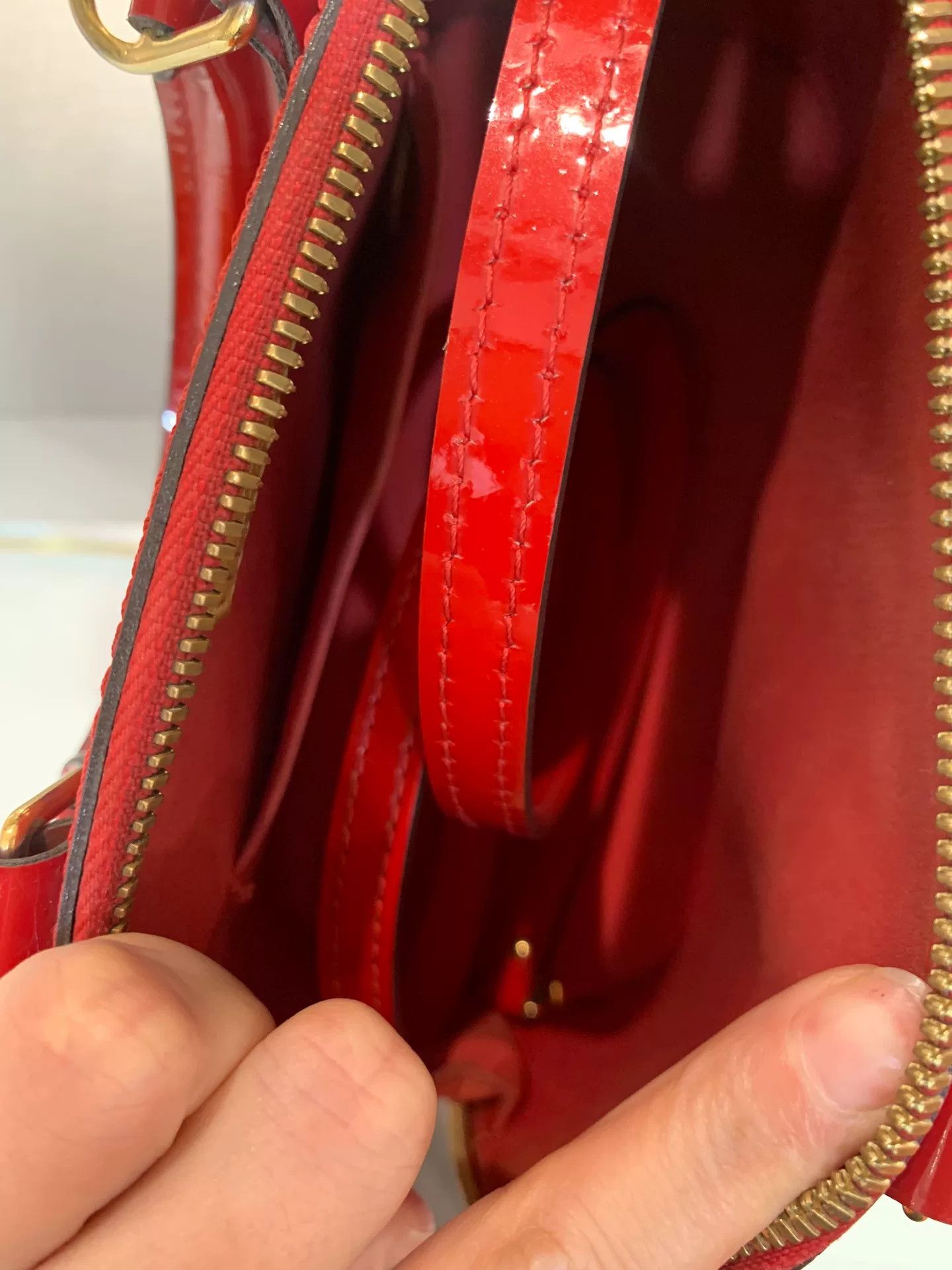 Louis Vuitton Louis Vuitton Alma BB Red Patent Size ONE SIZE - 7 Thumbnail