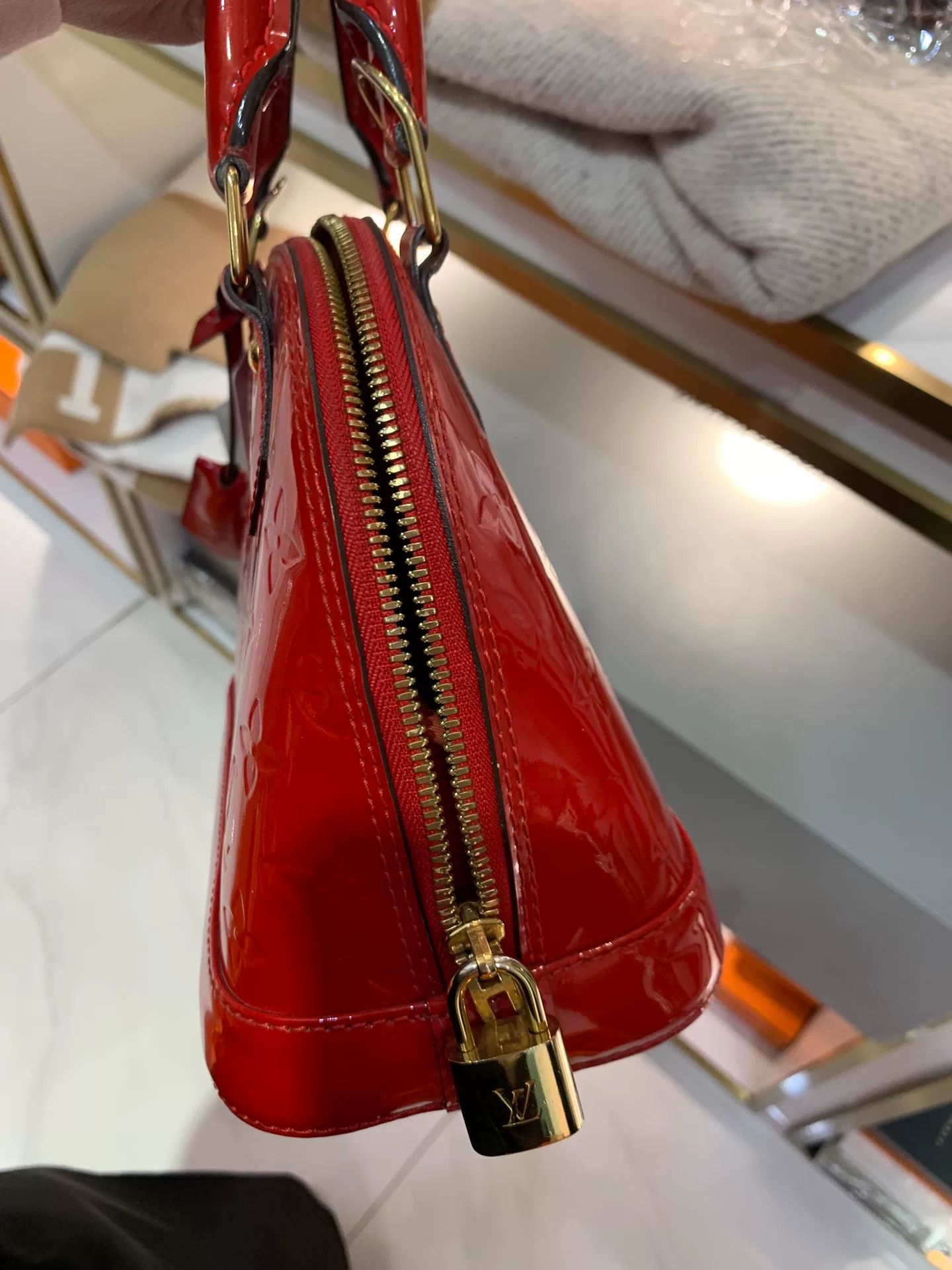 Louis Vuitton Louis Vuitton Alma BB Red Patent Size ONE SIZE - 4 Thumbnail
