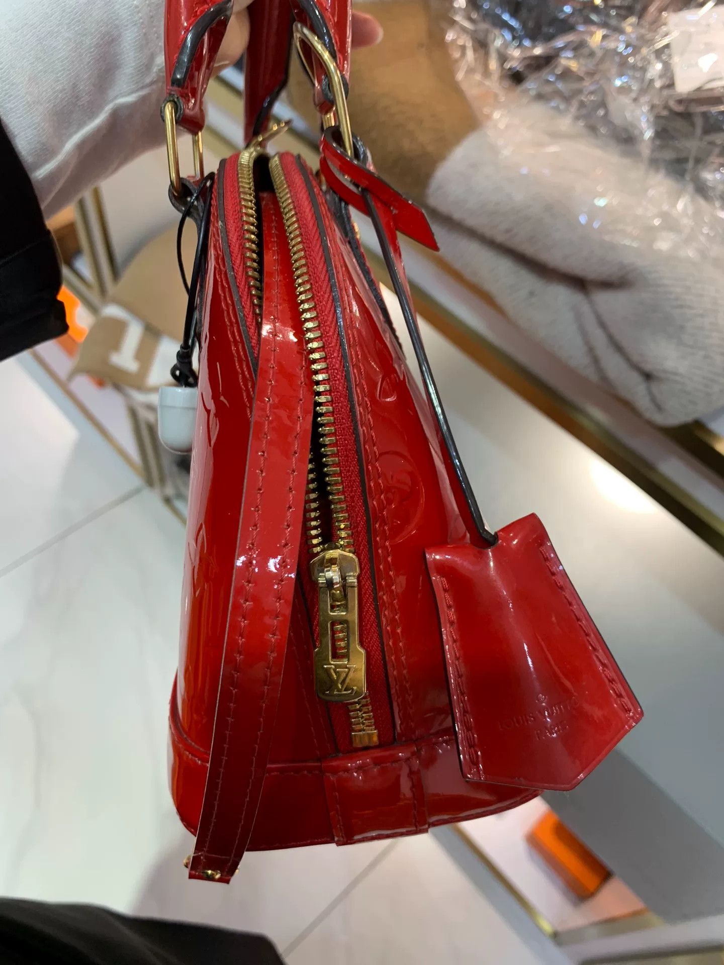 Louis Vuitton Louis Vuitton Alma BB Red Patent Size ONE SIZE - 5 Thumbnail