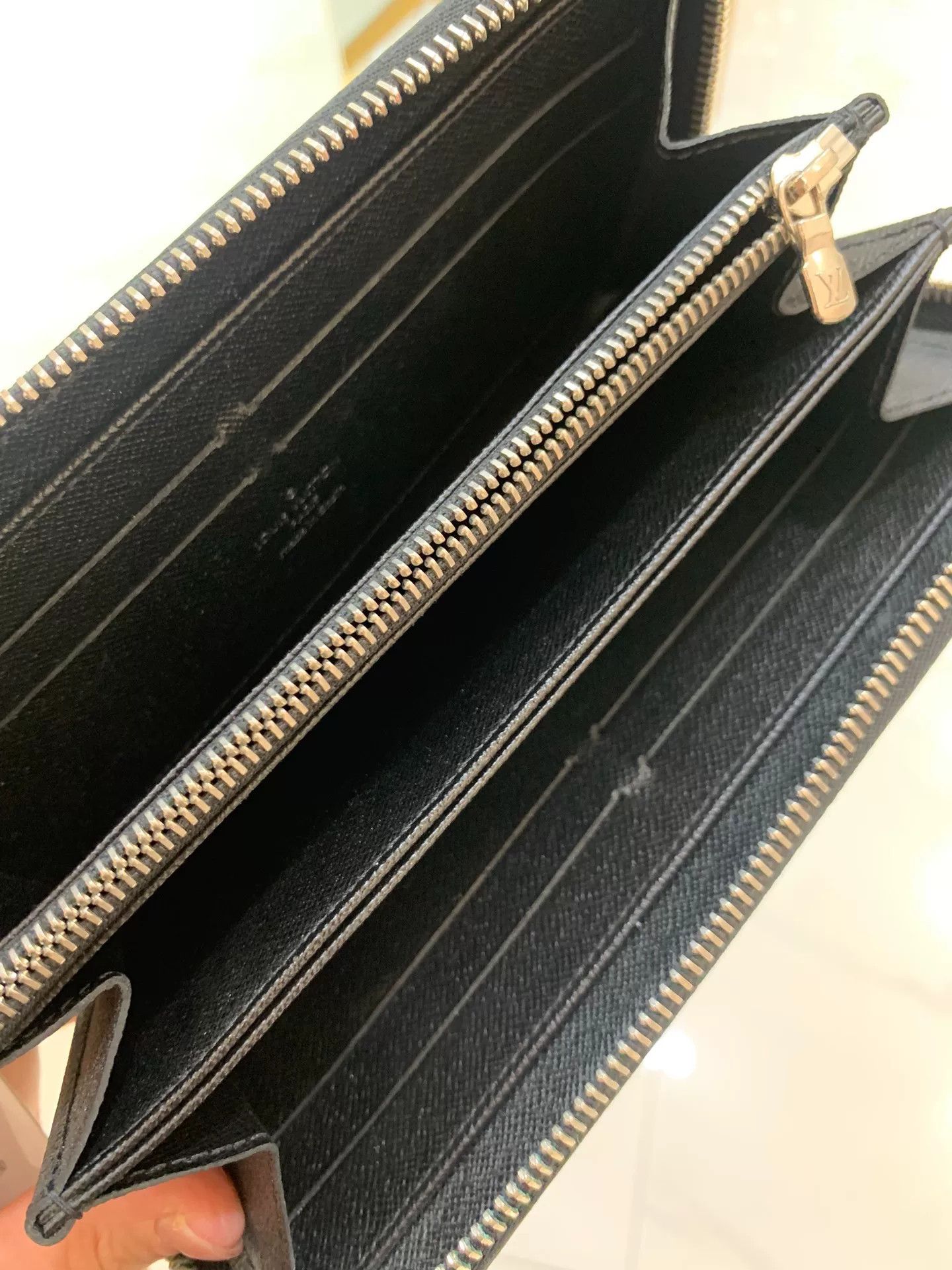 Louis Vuitton LV Black Epi Leather Long Wallet Size ONE SIZE - 8 Thumbnail