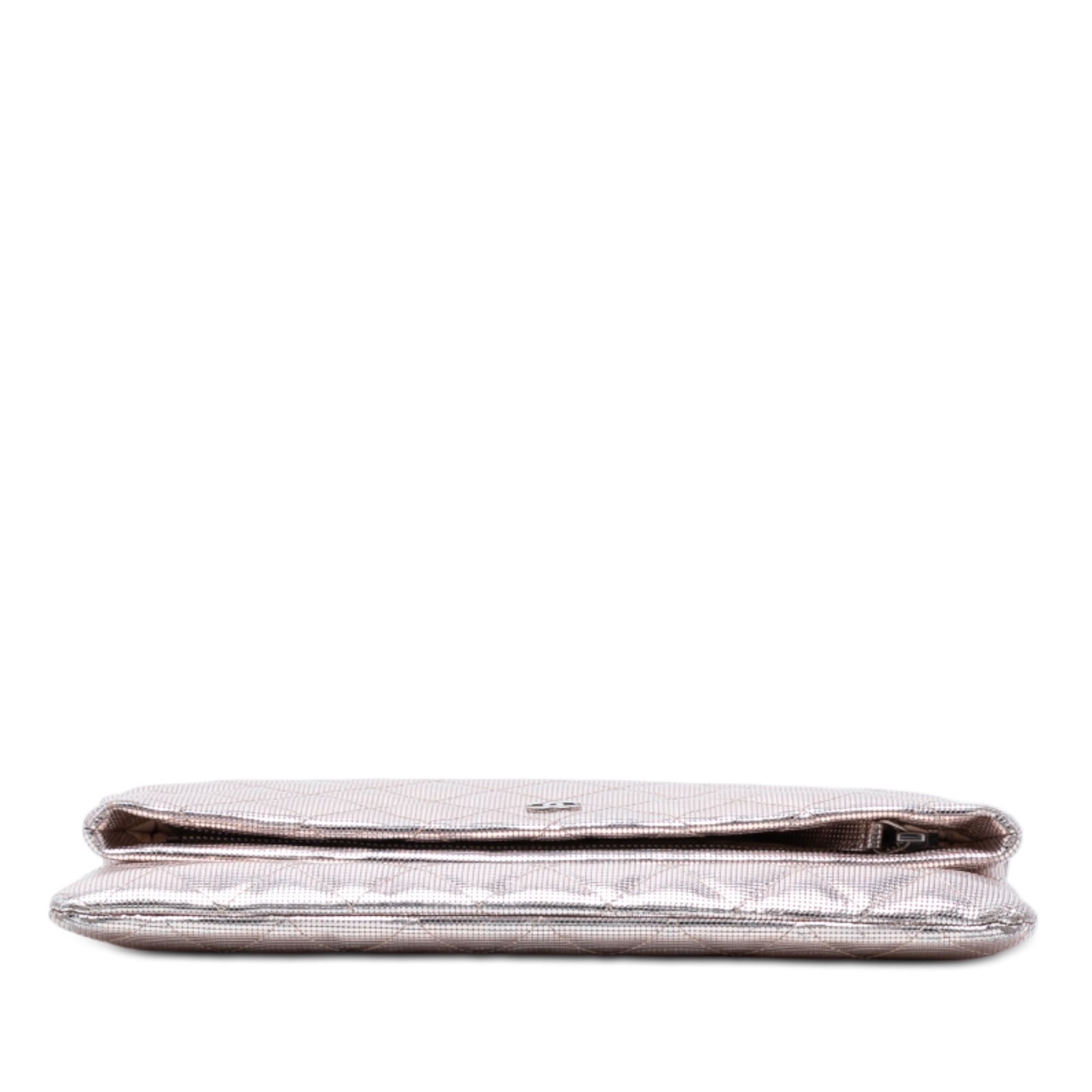 Chanel Chanel Quilted Calfskin Pixel Effect Beauty Foldover Clutch Size ONE SIZE - 3 Thumbnail
