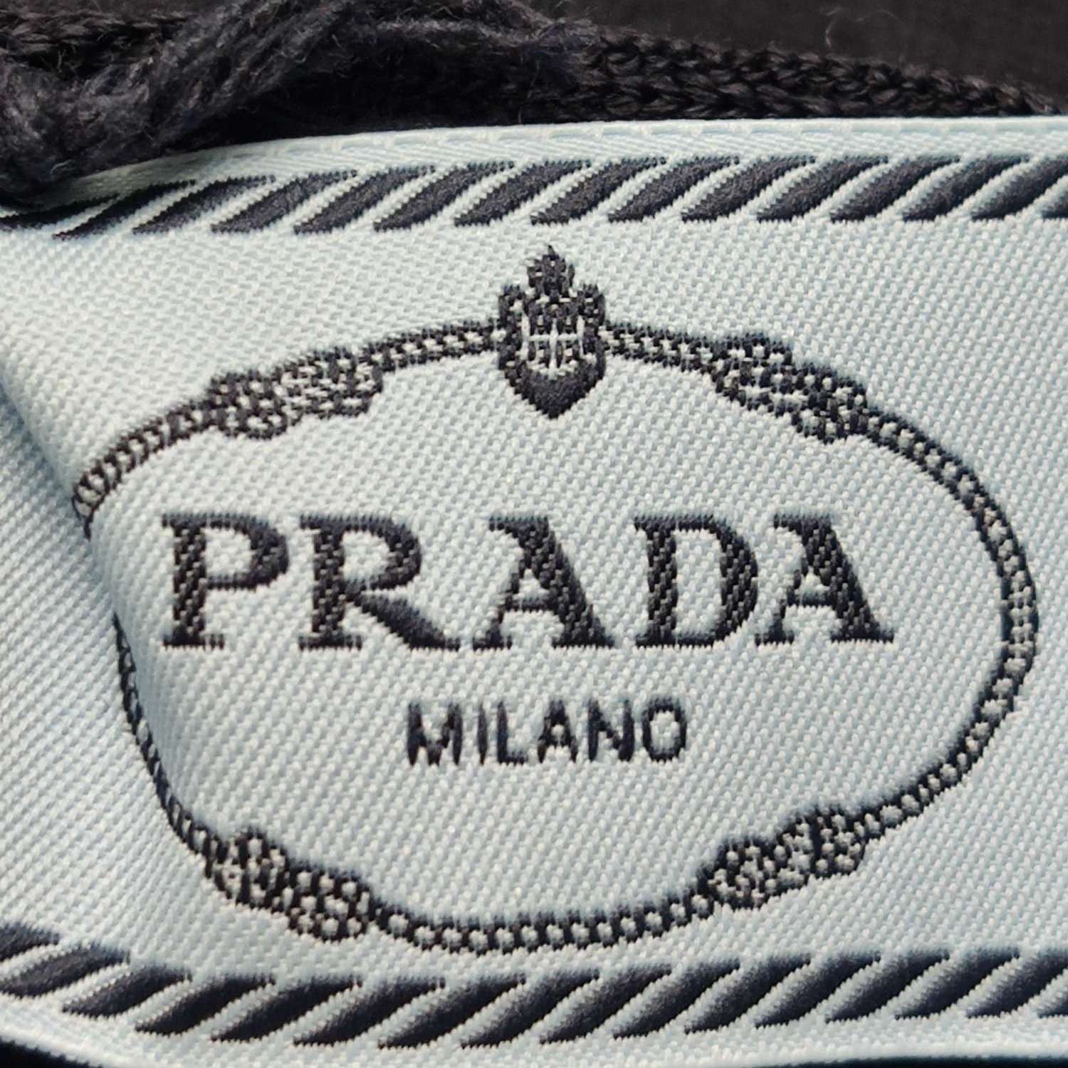 Prada Prada Wool V-Neck Single-Breasted Cardigan Size S / US 4 / IT 40 - 7 Thumbnail
