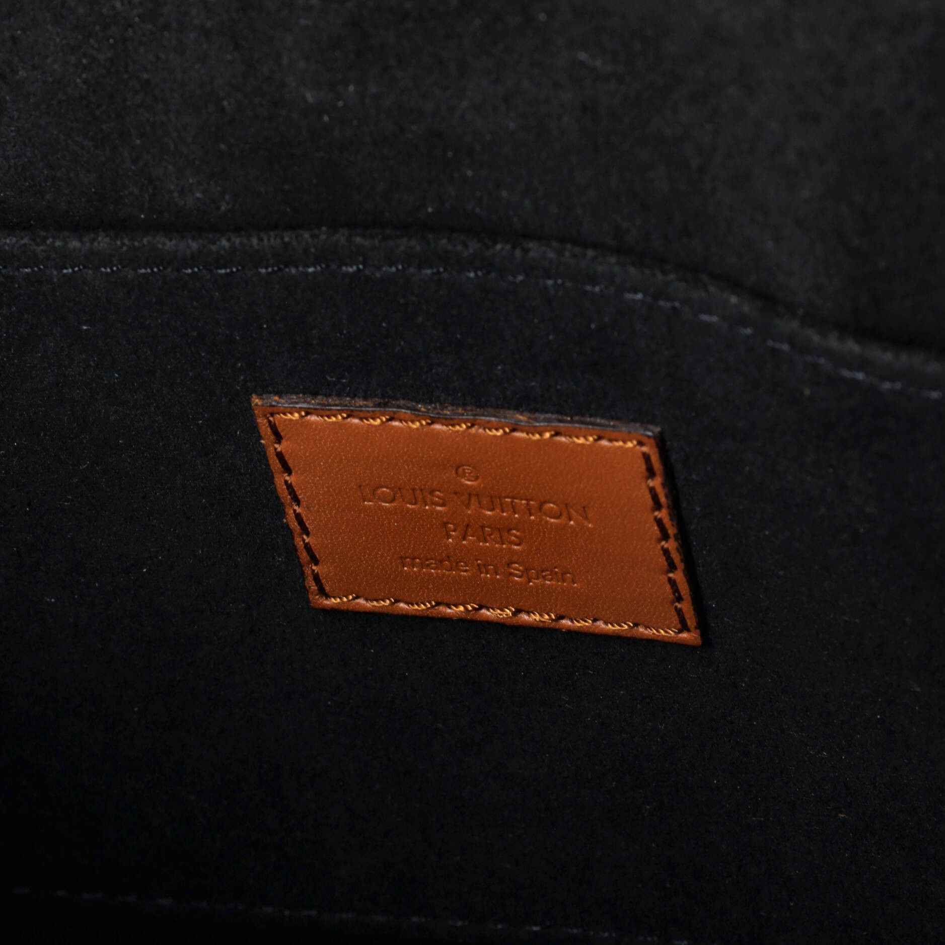 Louis Vuitton Dauphine Shoulder Bag Size ONE SIZE - 7 Thumbnail