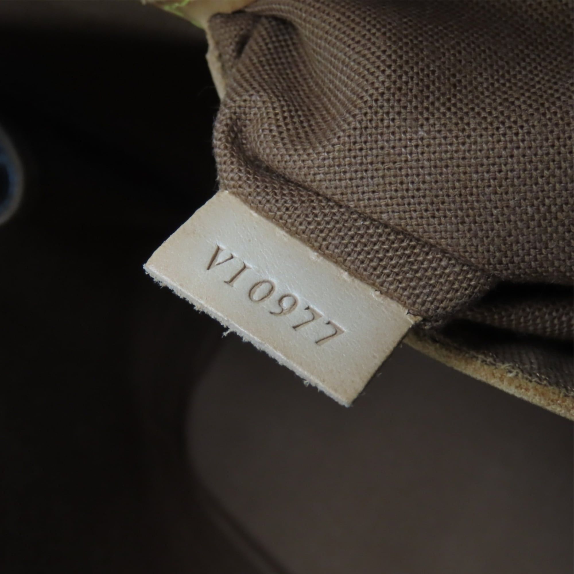 Louis Vuitton Louis Vuitton Alma M51130 Monogram Brown Handbag for Women Size ONE SIZE - 22 Thumbnail