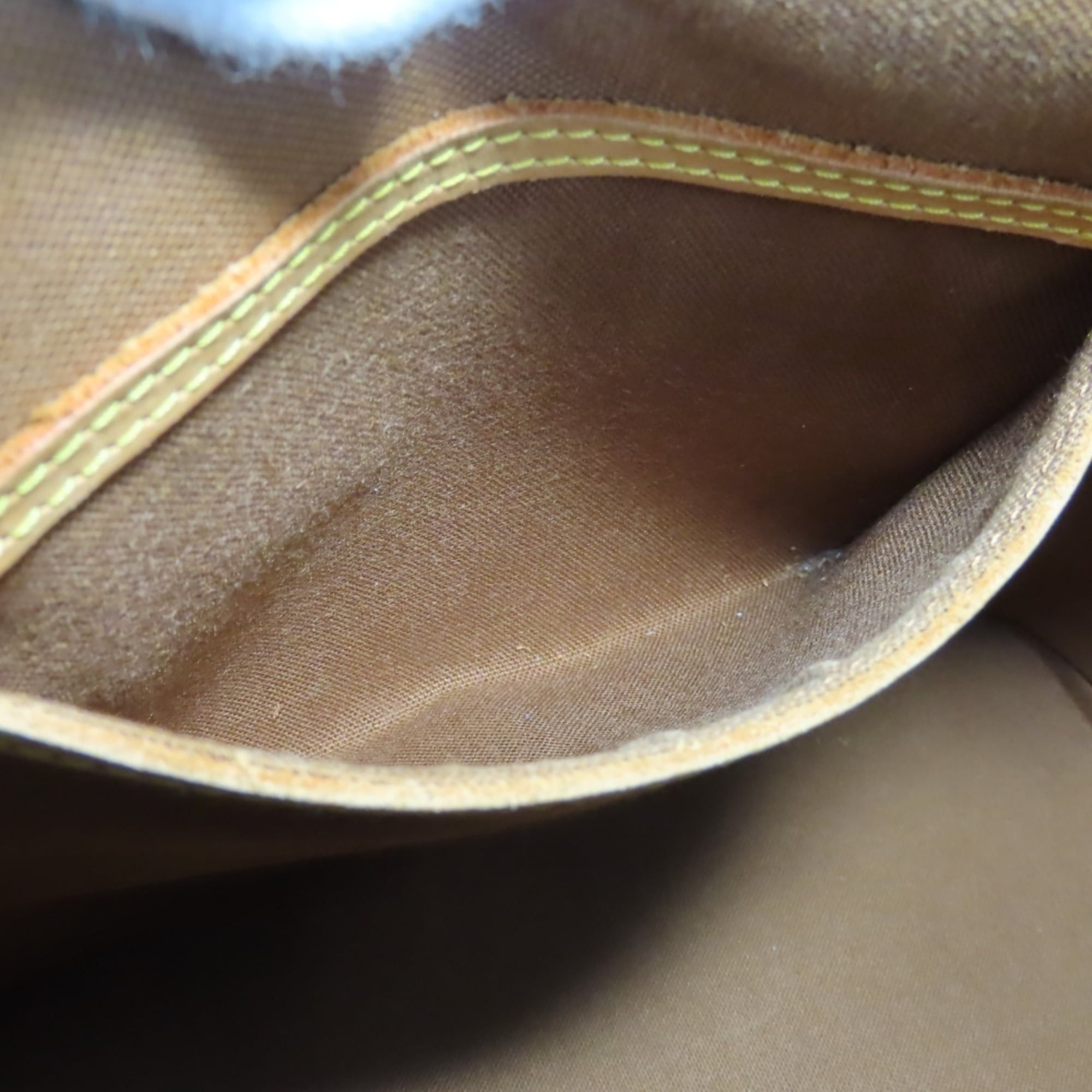 Louis Vuitton Louis Vuitton Alma M51130 Monogram Brown Handbag for Women Size ONE SIZE - 20 Thumbnail