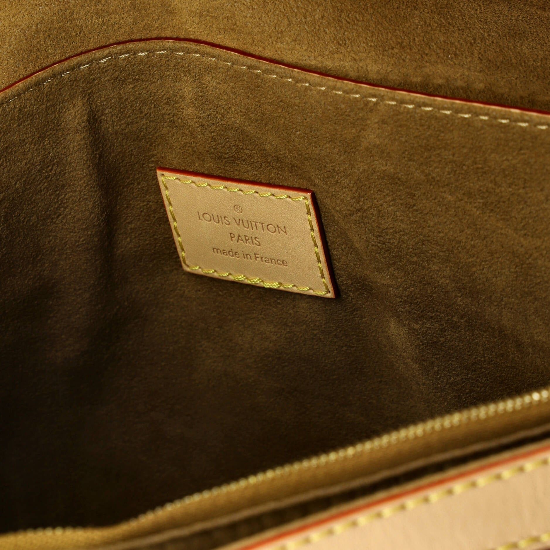 Louis Vuitton Dauphine Soft Shoulder Bag Size ONE SIZE - 6 Thumbnail