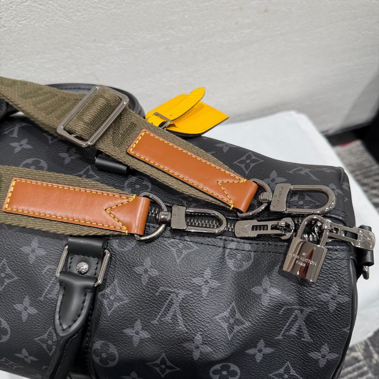Louis Vuitton Louis Vuitton Keepall 45 Black Travel Bag Size ONE SIZE - 8 Thumbnail