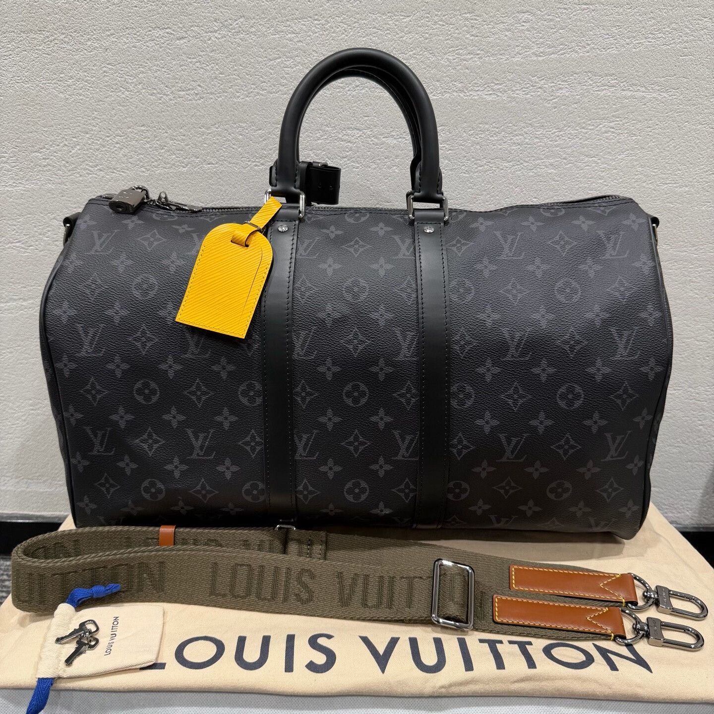 Louis Vuitton Louis Vuitton Keepall 45 Black Travel Bag Size ONE SIZE - 2 Thumbnail