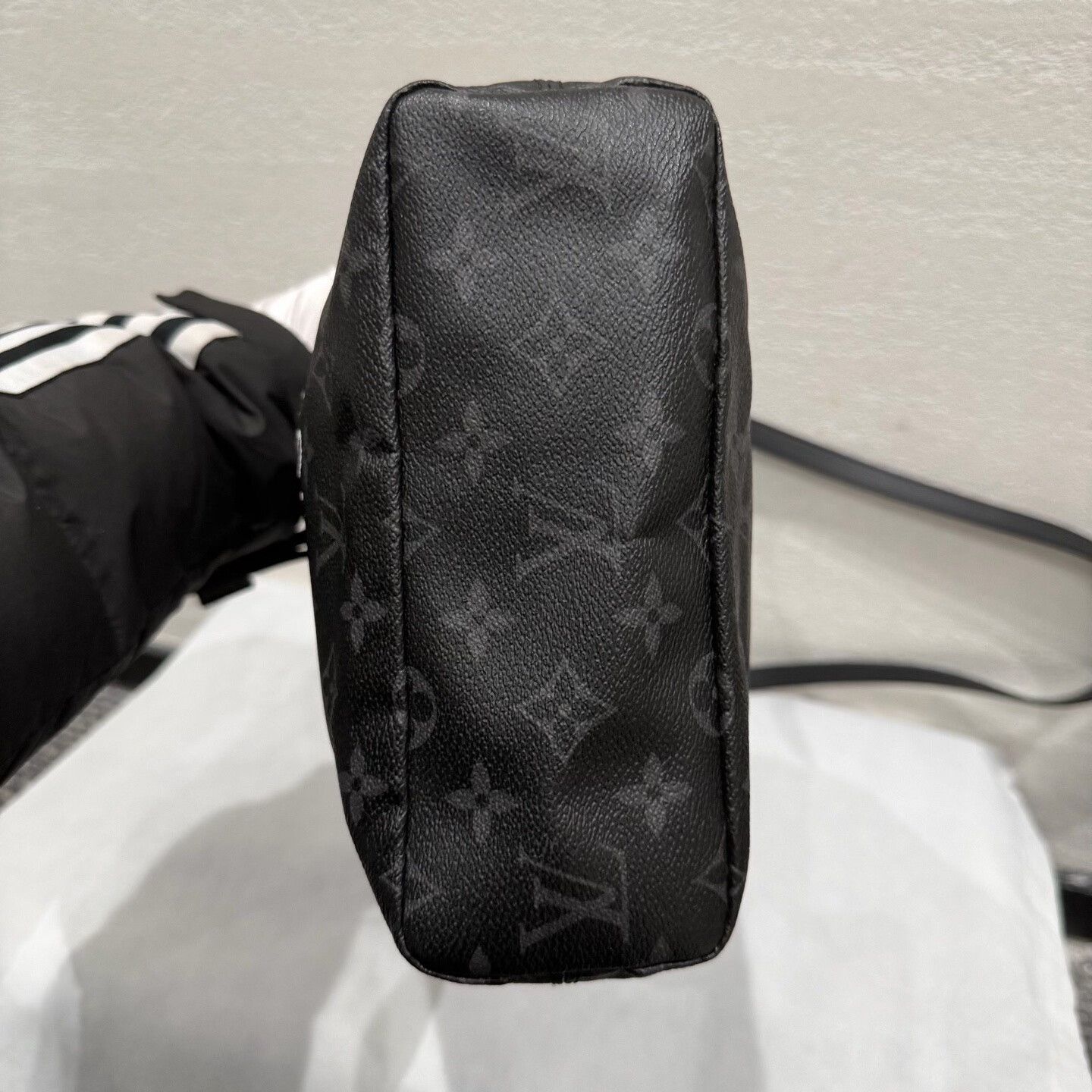 Louis Vuitton Louis Vuitton x Fragment Design Nano Bag Size ONE SIZE - 5 Thumbnail