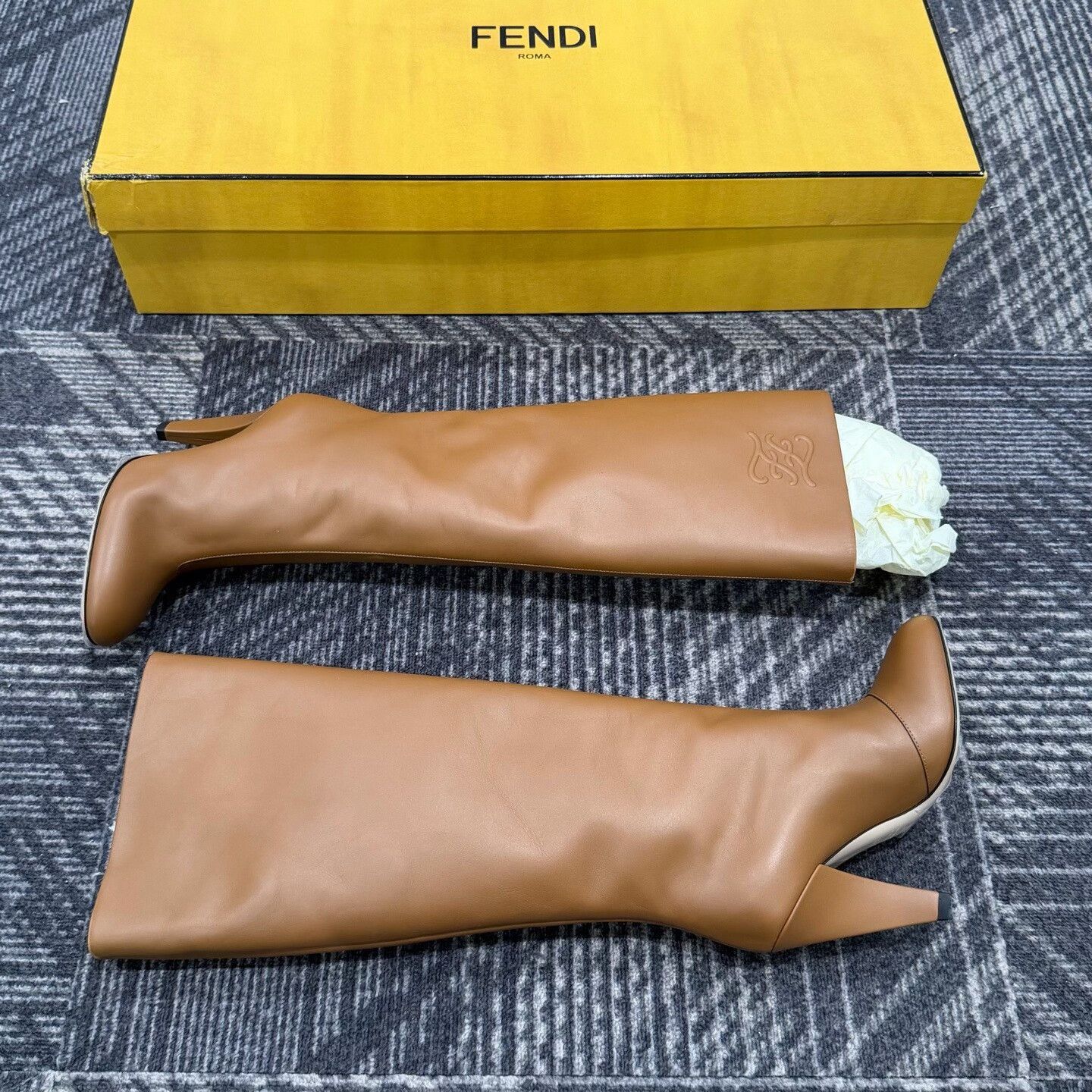 Fendi Fendi Karligraphy Leather High Heeled Boots Size US 4 / IT 34 - 5 Thumbnail