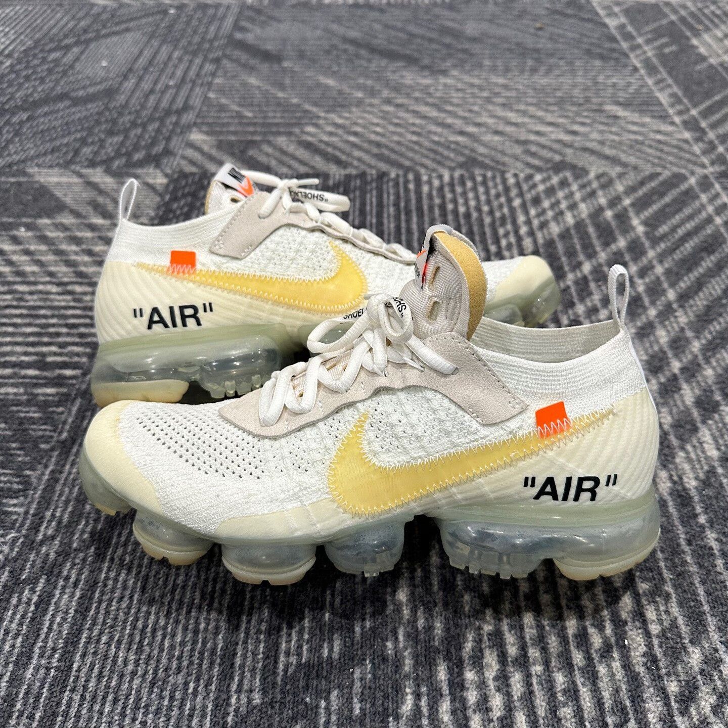 Off-White Nike Air Vapormax Collaboration Sneakers Size US 9.5 / EU 42-43 - 4 Thumbnail