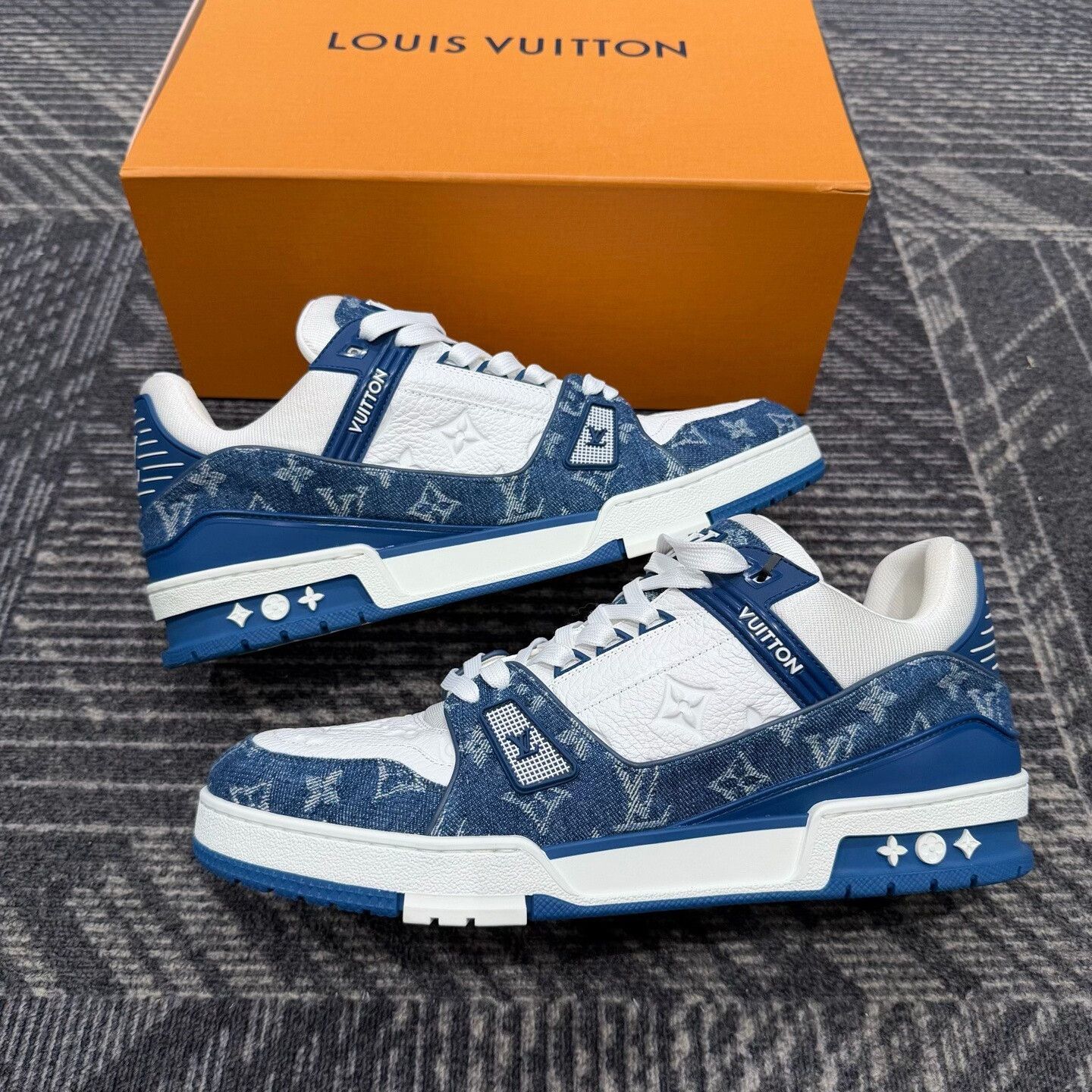 Louis Vuitton Louis Vuitton Denim Sneakers Size 44.5 Size US 11 / EU 44 - 4 Thumbnail