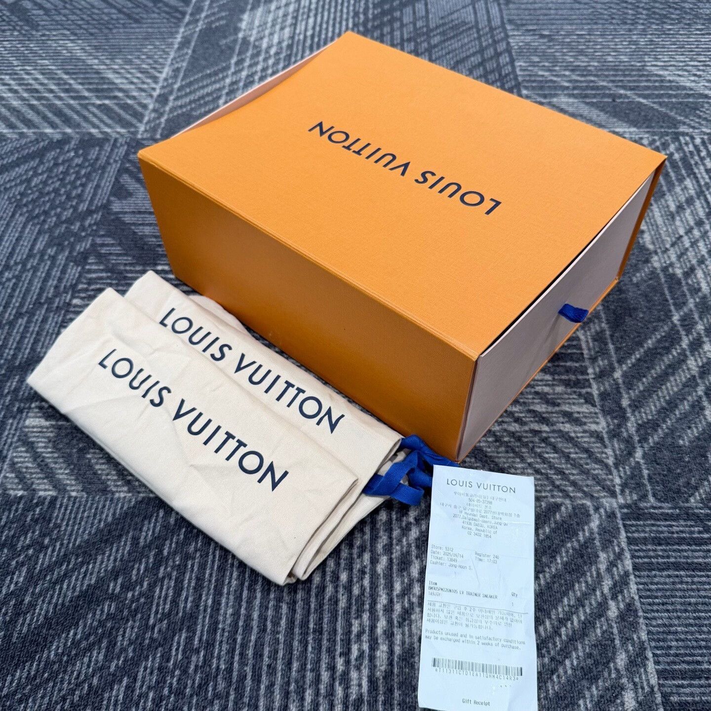 Louis Vuitton Louis Vuitton Denim Sneakers Size 44.5 Size US 11 / EU 44 - 8 Thumbnail