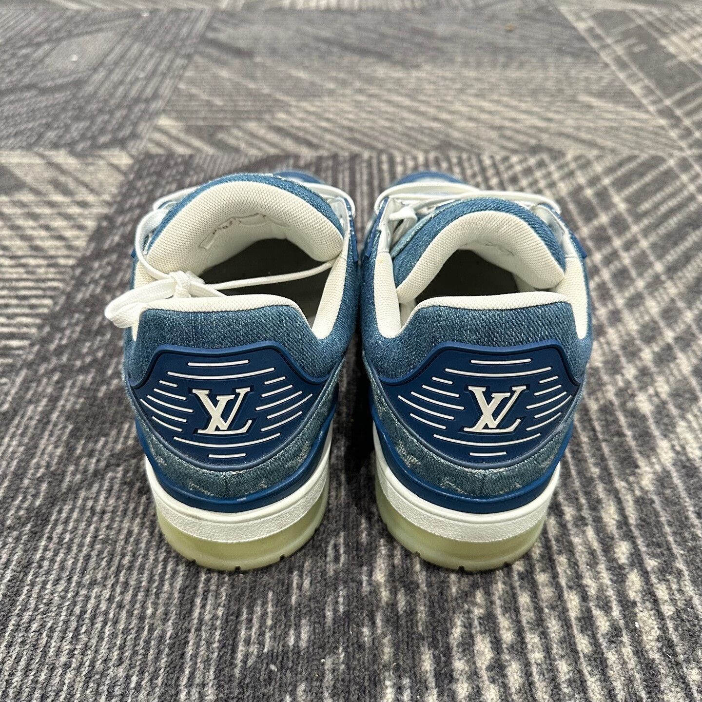 Louis Vuitton Louis Vuitton Blue Denim Trainer Sneakers Size US 8.5 / EU 41-42 - 3 Thumbnail
