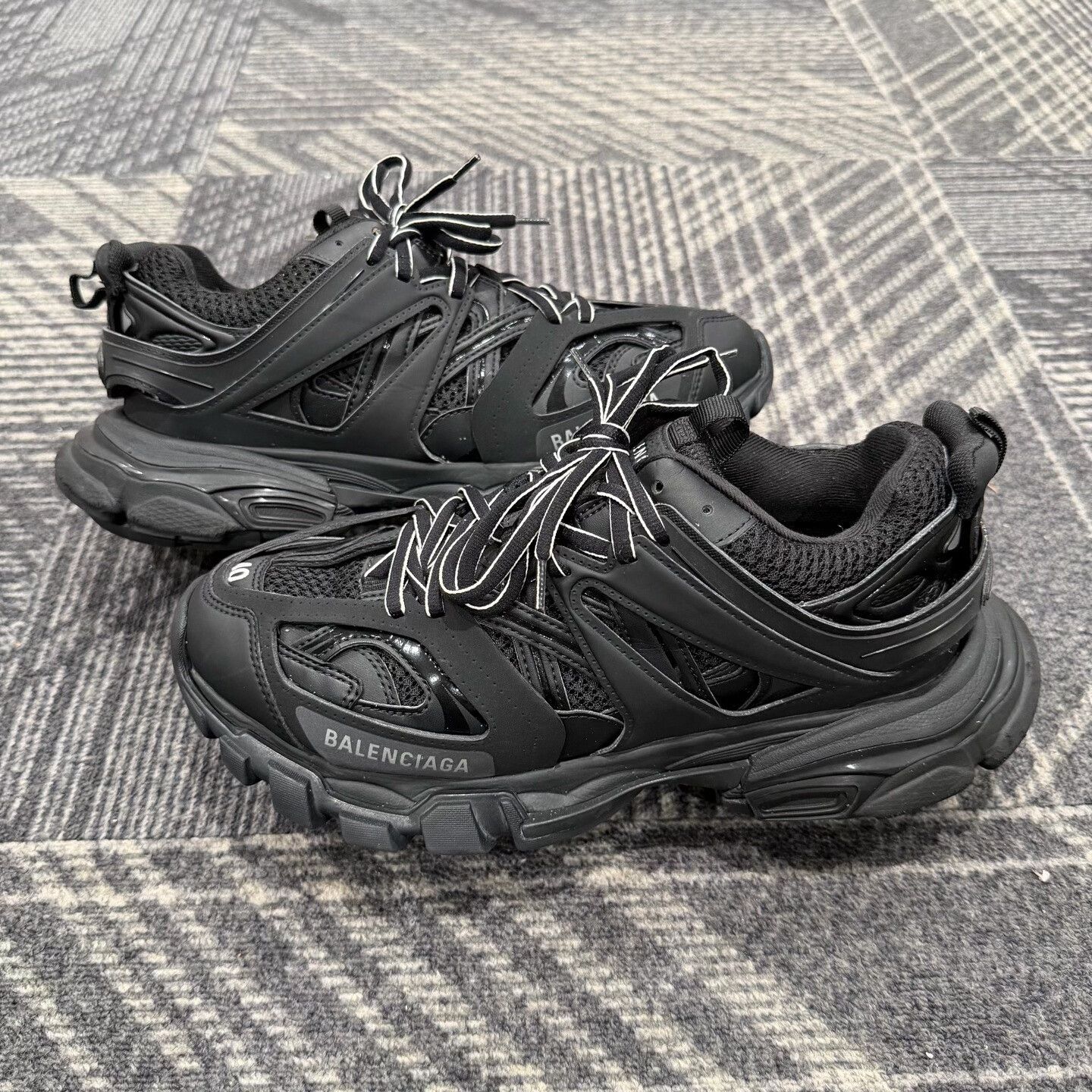 Balenciaga Balenciaga Track Black Dad Sneakers Size 40 Size US 7 / EU 40 - 4 Thumbnail