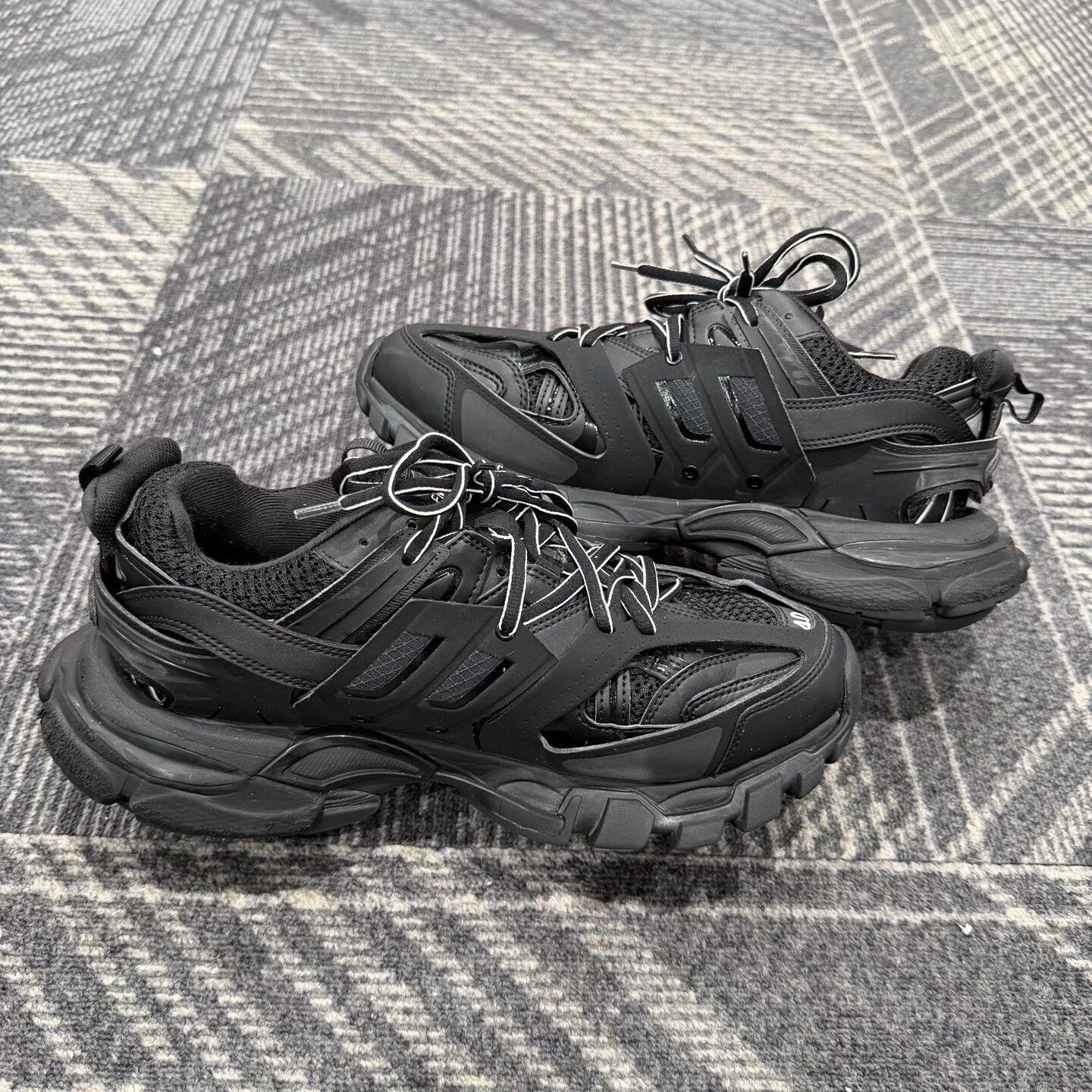 Balenciaga Balenciaga Track Black Dad Sneakers Size 40 Size US 7 / EU 40 - 5 Thumbnail