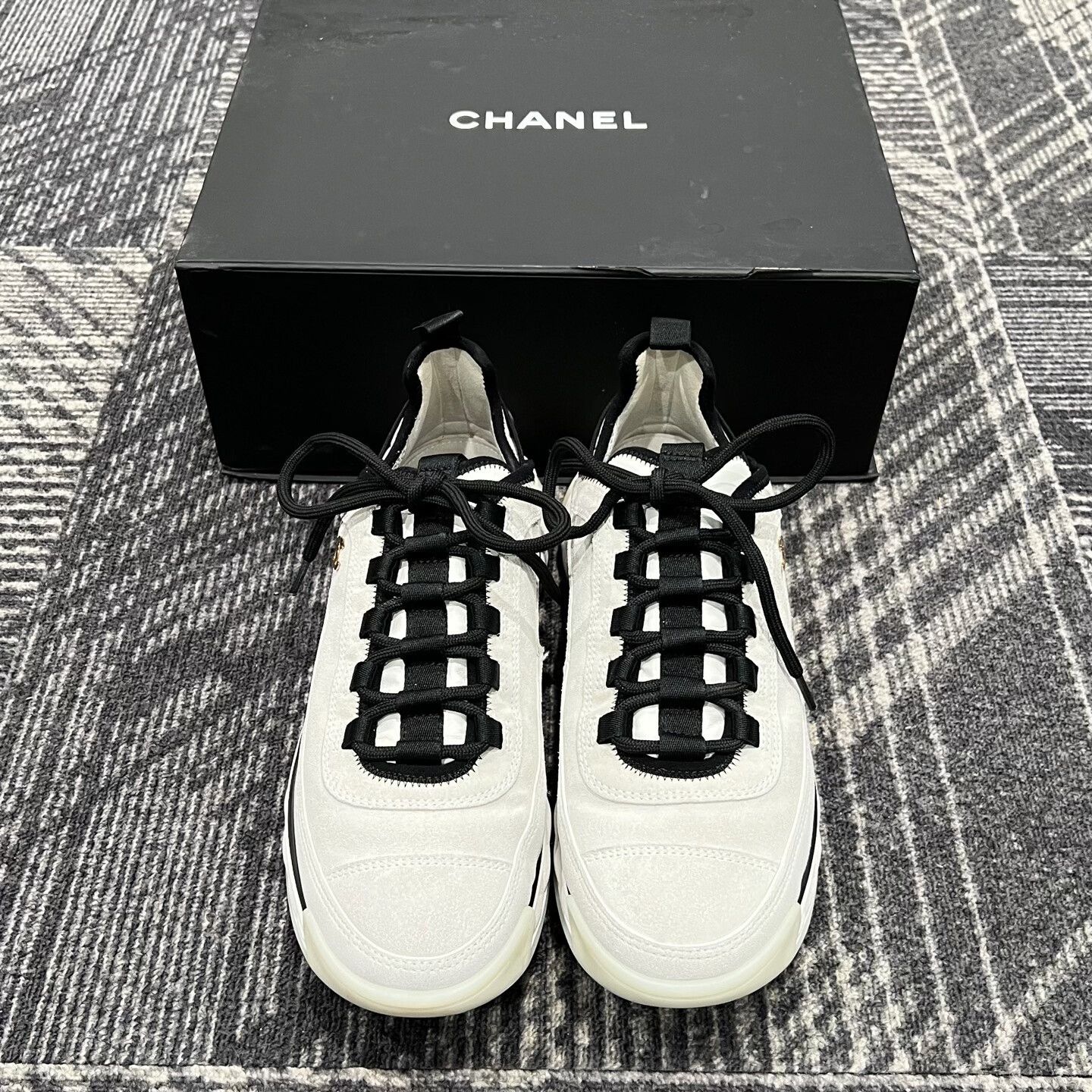 Chanel Chanel Black and White Panda Sneakers Size US 8 / EU 41 - 2 Thumbnail