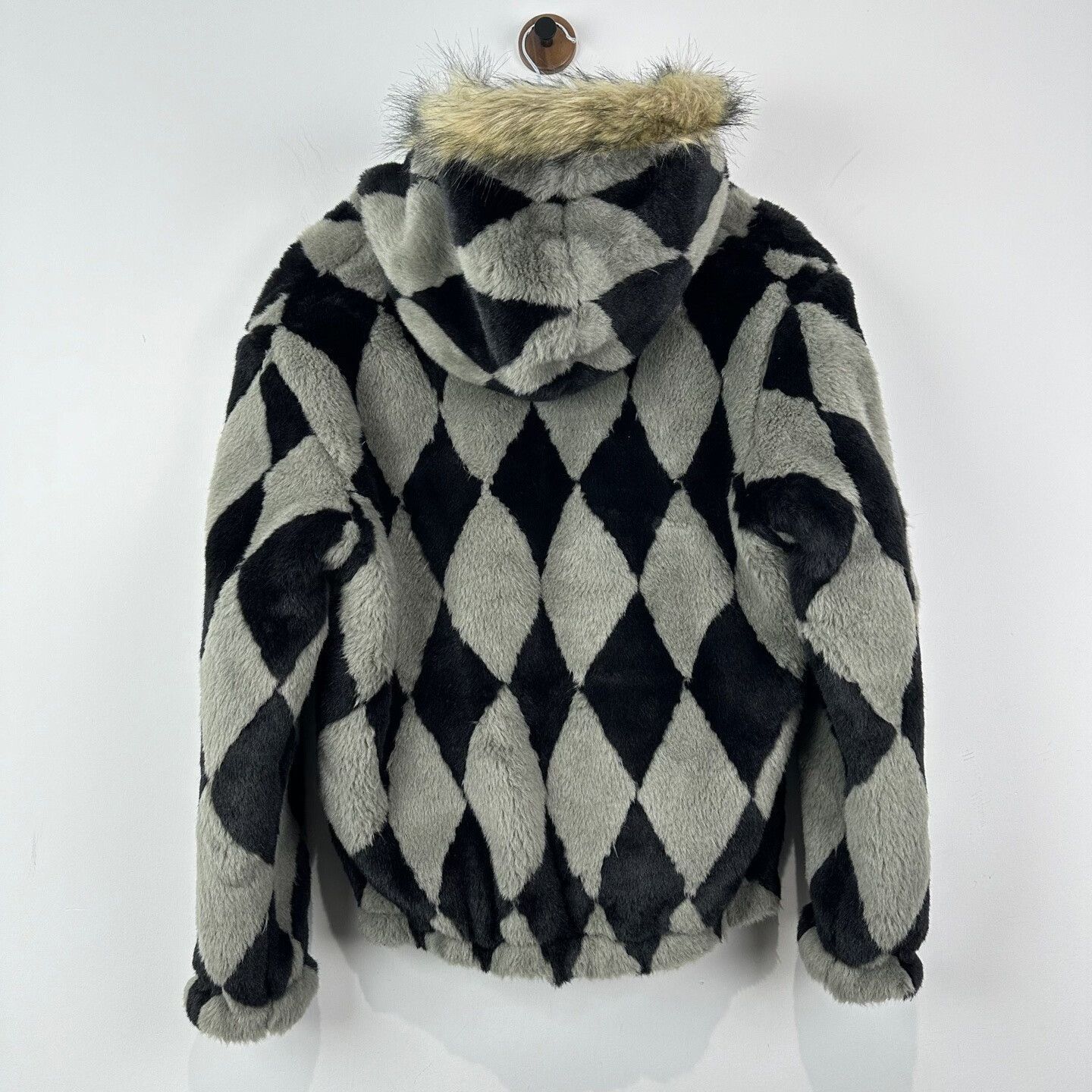 Supreme Supreme Diamond Pattern Faux Fur Jacket Size S / US 4 / IT 40 - 2 Thumbnail