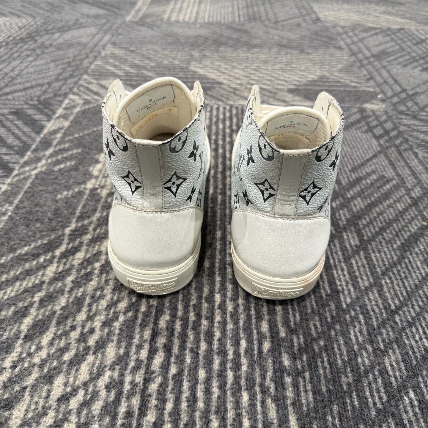Louis Vuitton Louis Vuitton Monogram High-Top Sneakers Size US 8 / EU 41 - 3 Thumbnail