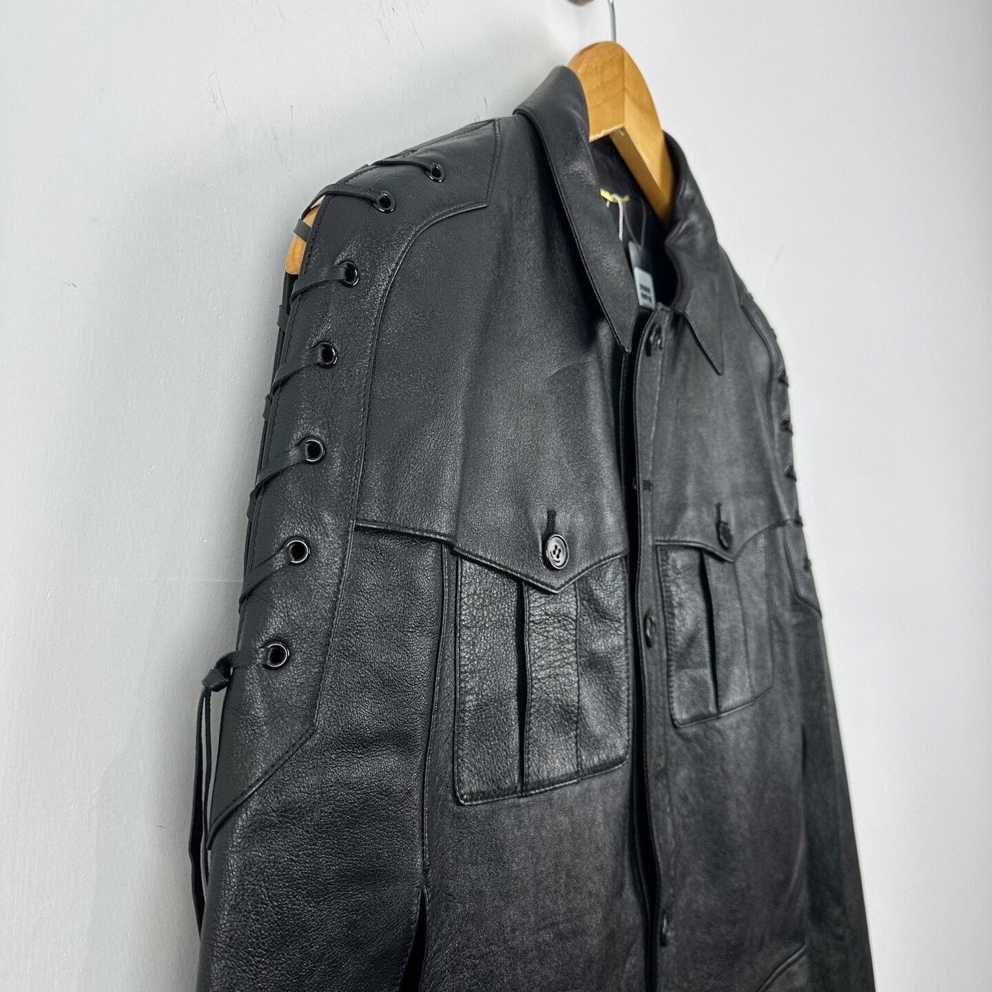 Saint Laurent Paris Saint Laurent Sleeveless Black Leather Jacket Size XS / US 0-2 / IT 36-38 - 6 Thumbnail