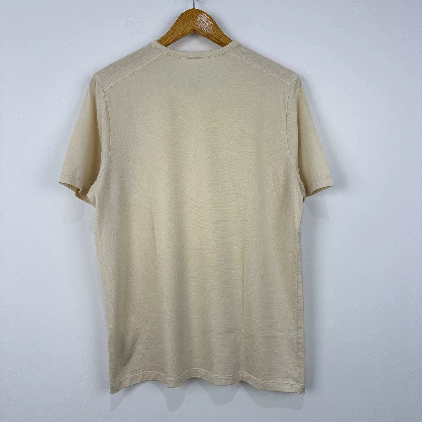 Arc'teryx Arcteryx Emblem Vintage Short Sleeve Shirt Size US M / EU 48-50 / 2 - 2 Thumbnail
