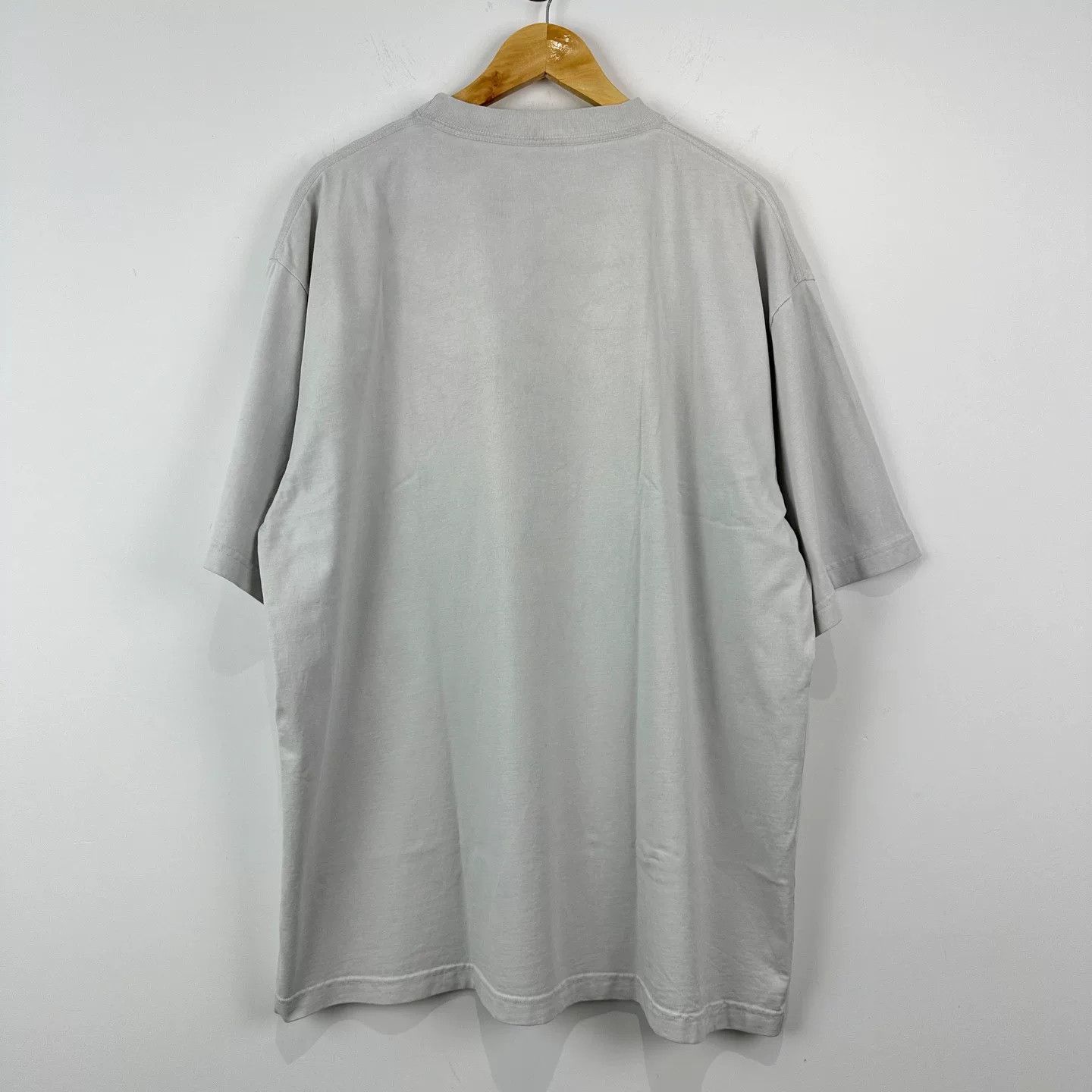 Balenciaga Balenciaga Retro Batman Letter T-shirt Size US L / EU 52-54 / 3 - 2 Thumbnail