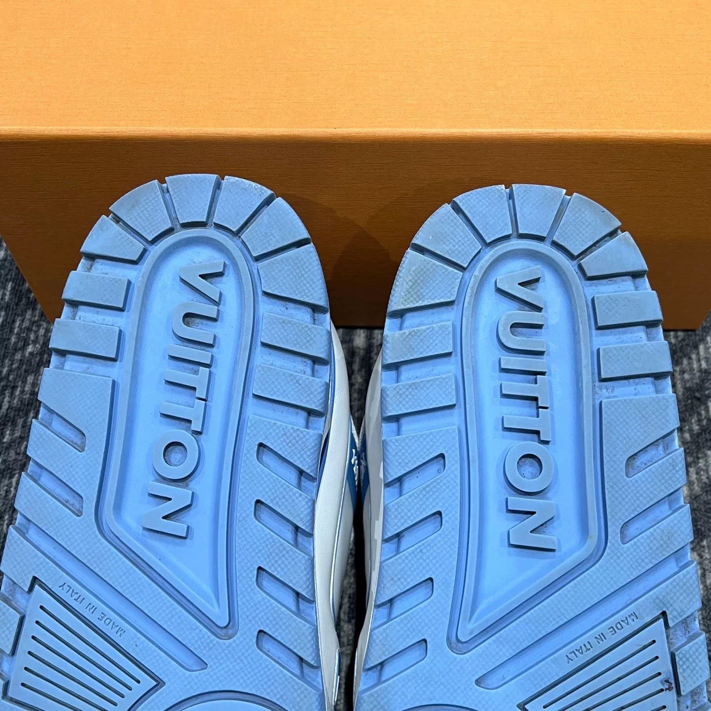 Louis Vuitton Louis Vuitton Trainer Maxi Sneakers Size 42 Size US 9 / EU 42 - 7 Thumbnail