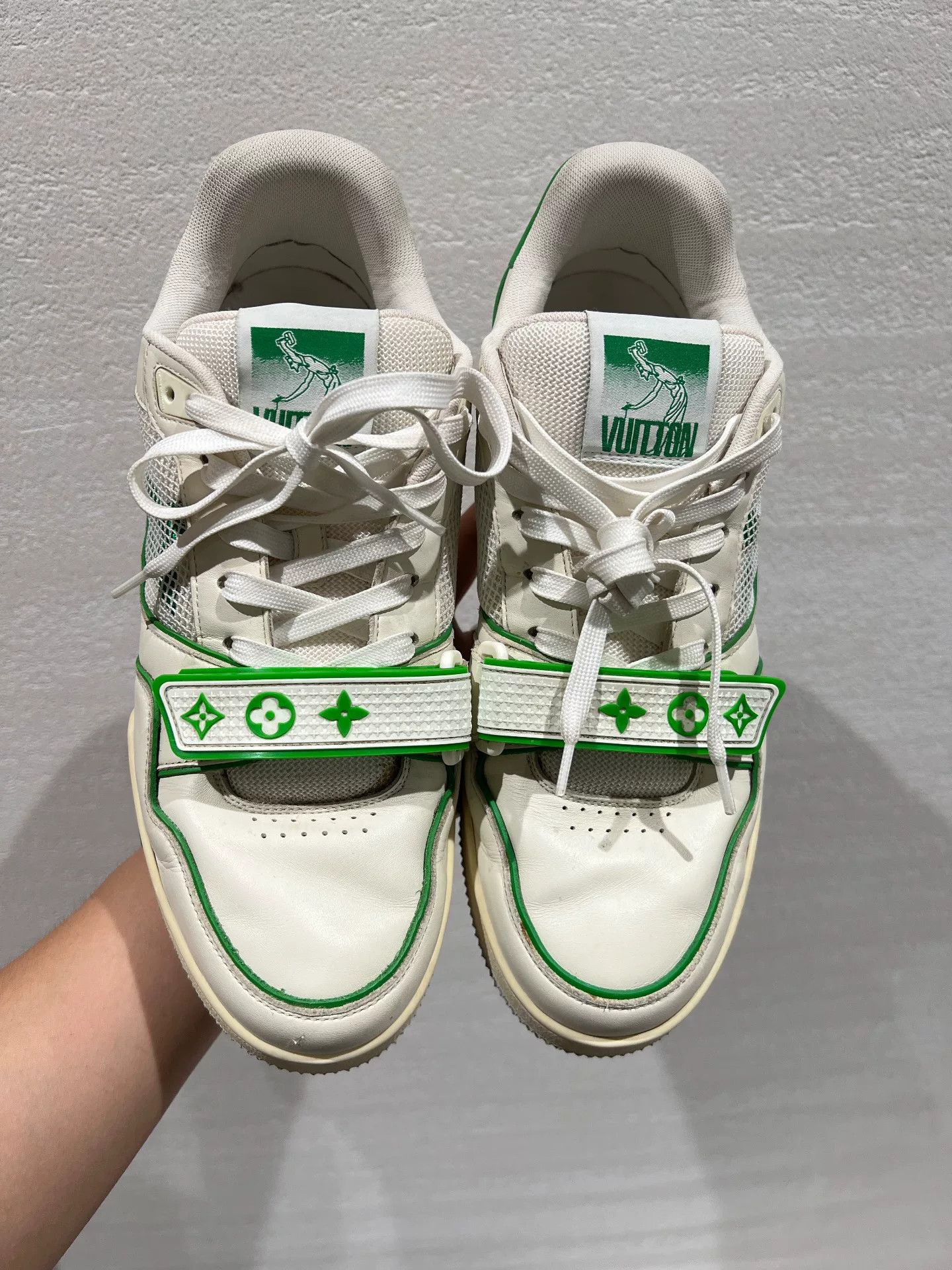 Louis Vuitton Louis Vuitton Green and White Trainers Size 42 Size US 9 / EU 42 - 4 Thumbnail