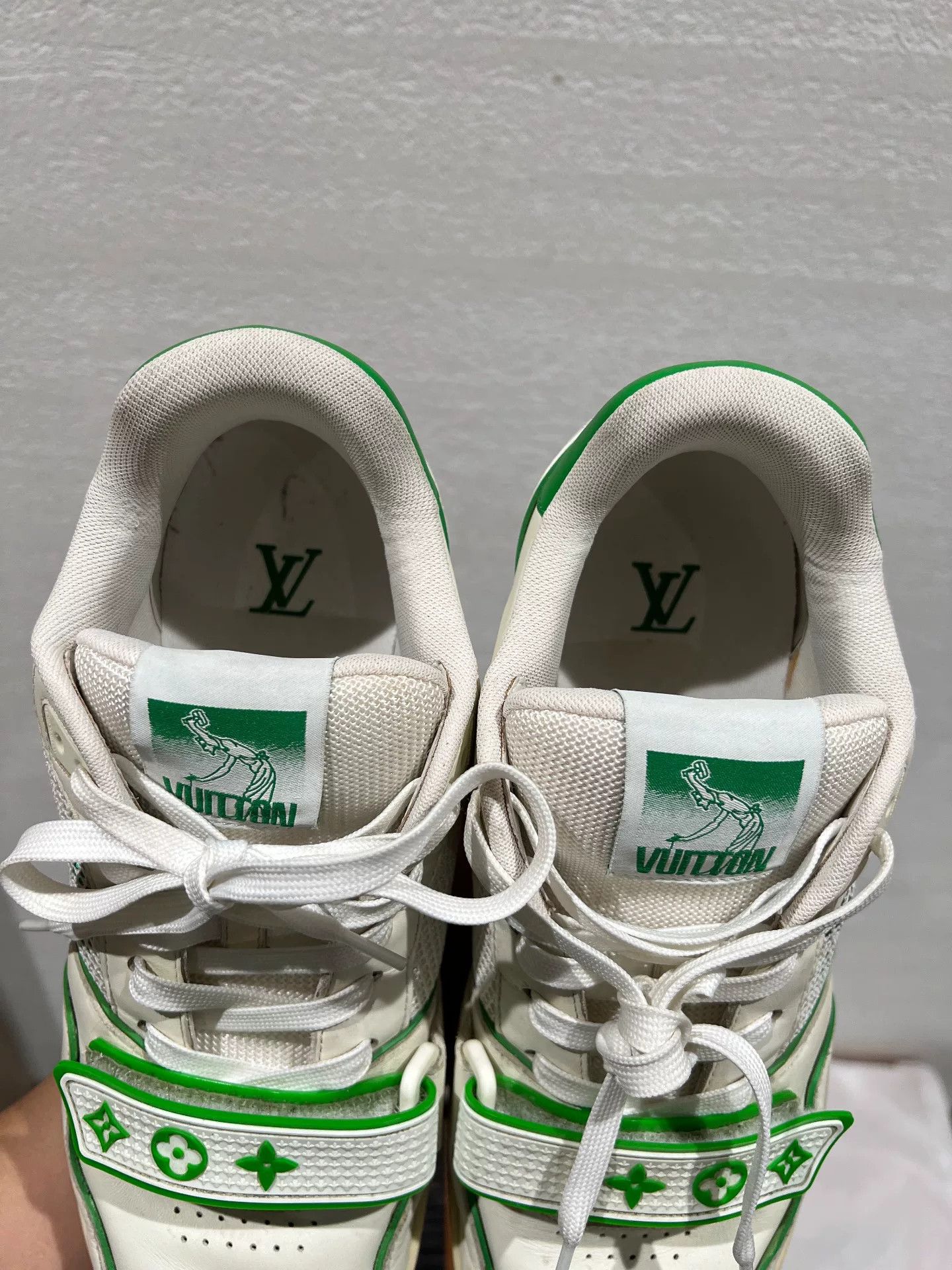 Louis Vuitton Louis Vuitton Green and White Trainers Size 42 Size US 9 / EU 42 - 6 Thumbnail