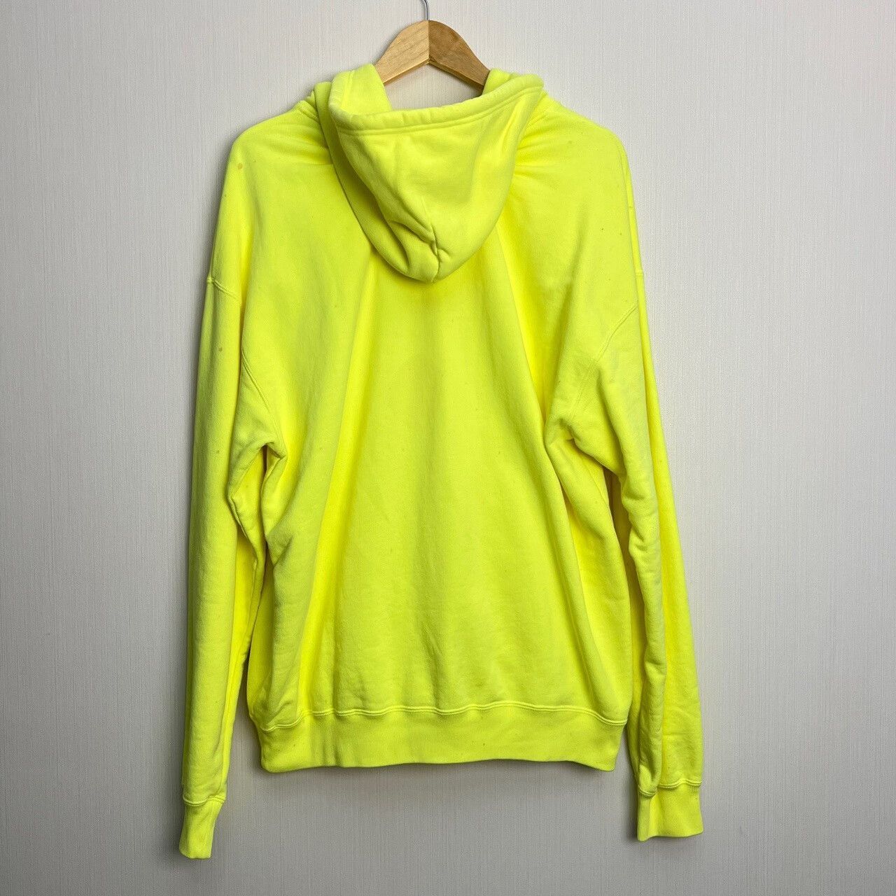 Balenciaga Balenciaga Neon Green Hoodie Size M Size US M / EU 48-50 / 2 - 2 Thumbnail