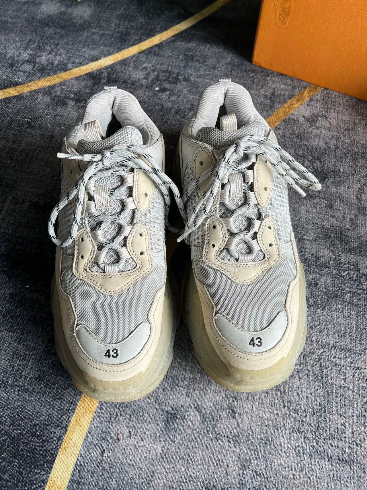 Balenciaga Balenciaga Triple S Sneakers Size 43 Size US 10 / EU 43 - 2 Thumbnail