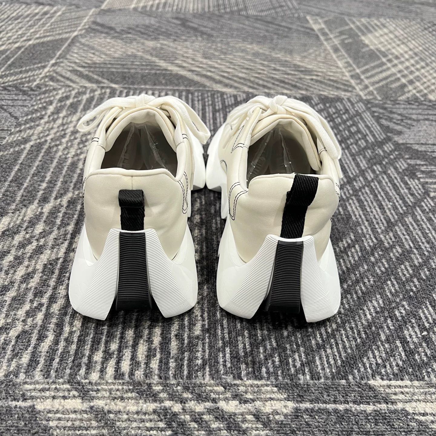 Hermes Hermes Envol Canvas Low-Top Sneakers Size US 9.5 / EU 42-43 - 3 Thumbnail