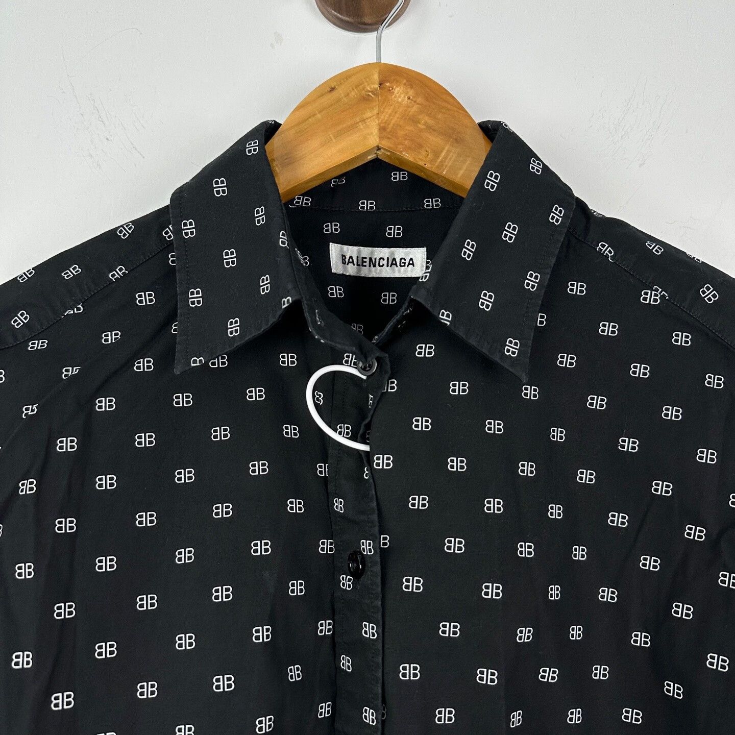 Balenciaga Balenciaga BB Logo Short Sleeve Shirt Size US S / EU 44-46 / 1 - 3 Thumbnail