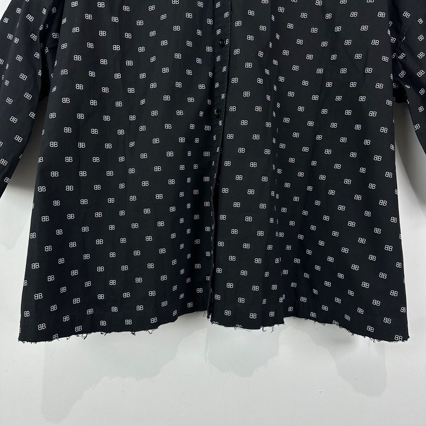 Balenciaga Balenciaga BB Logo Short Sleeve Shirt Size US S / EU 44-46 / 1 - 4 Thumbnail