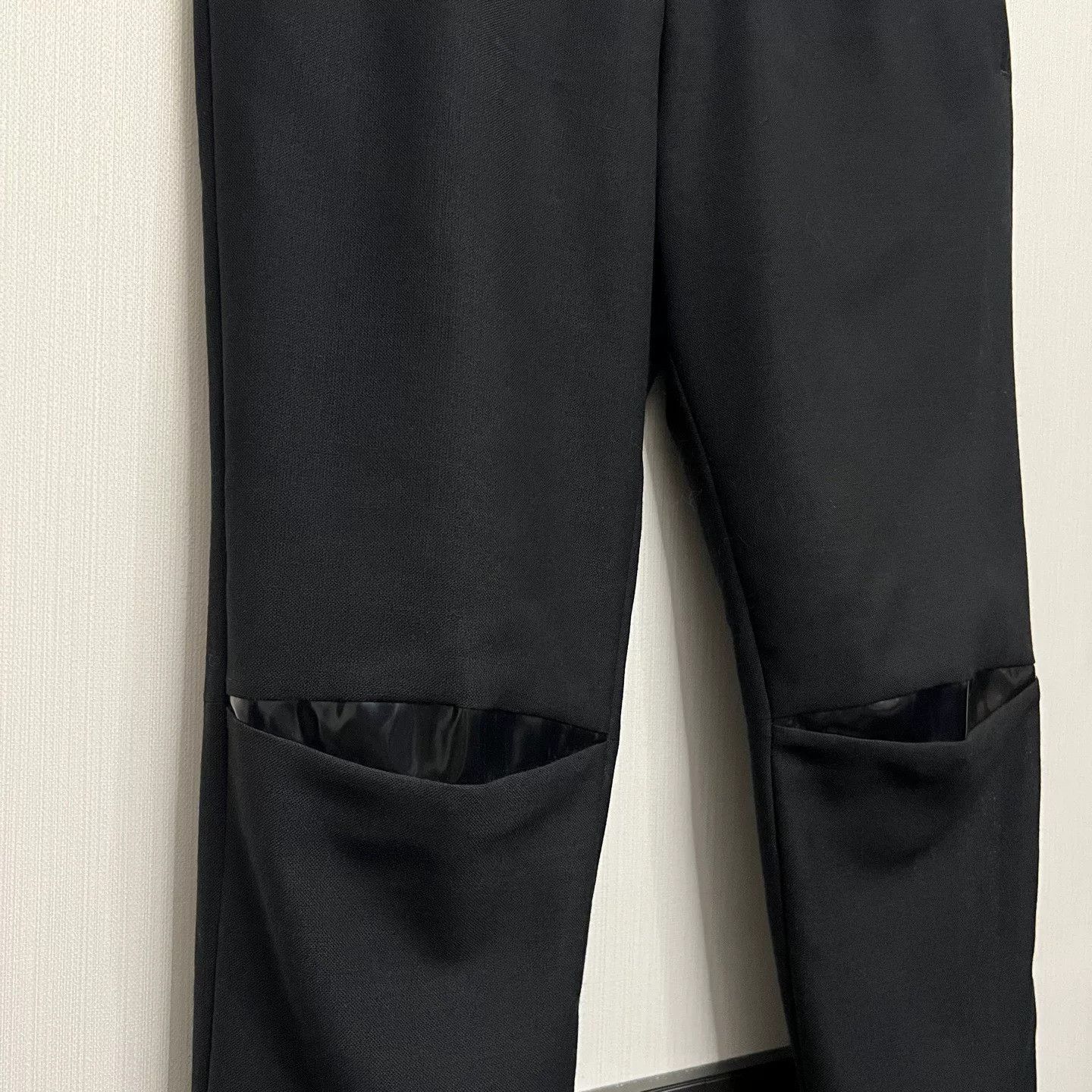 Alexander McQueen Alexander McQueen Black Cut-Out Pants Size US 32 / EU 48 - 4 Thumbnail