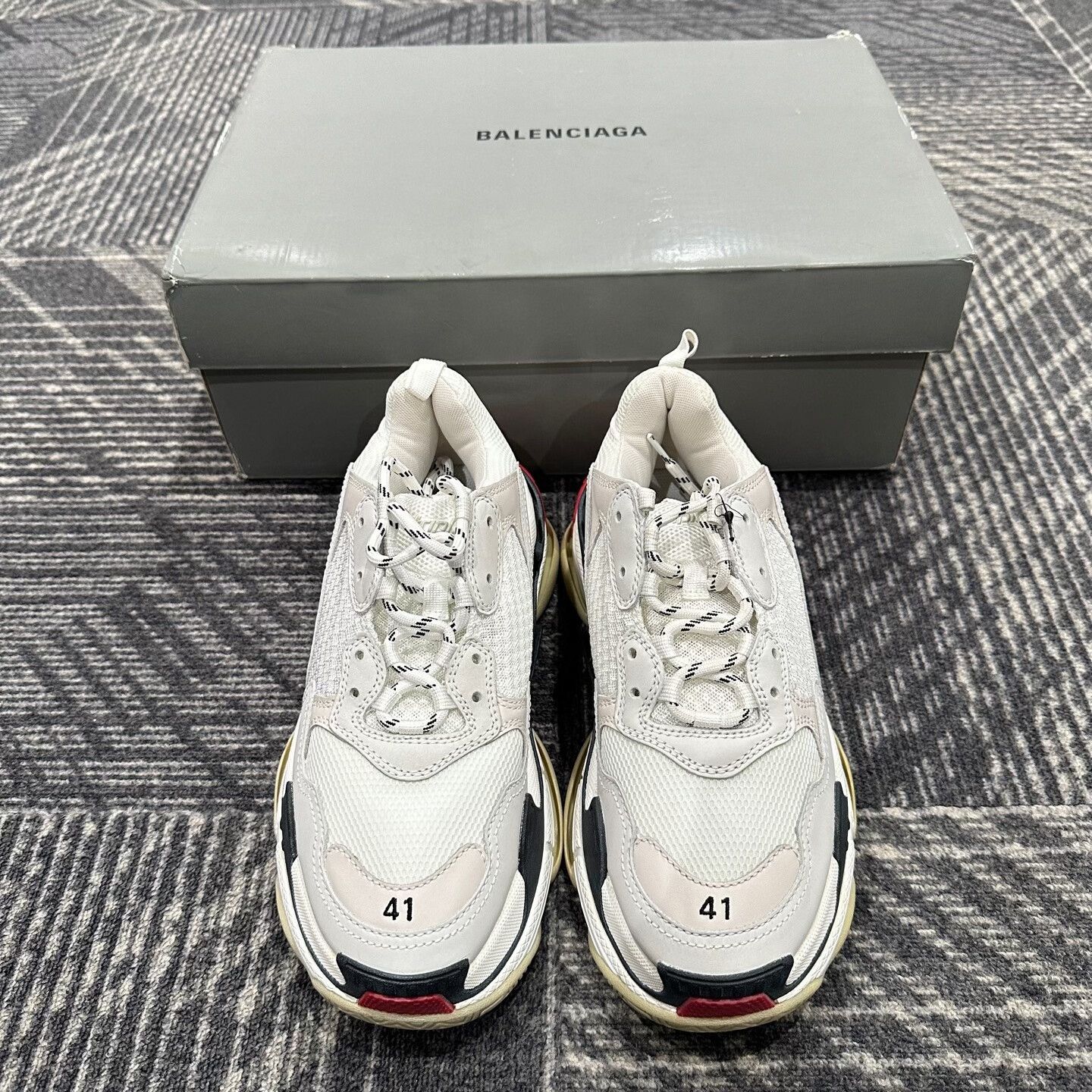 Balenciaga Balenciaga Triple Sneakers Size 41 Size US 8 / EU 41 - 2 Thumbnail