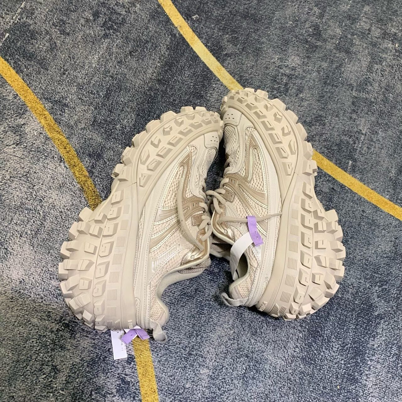 Balenciaga Balenciaga Tire Sneakers in Beige Color Size US 6 / EU 39 - 4 Thumbnail
