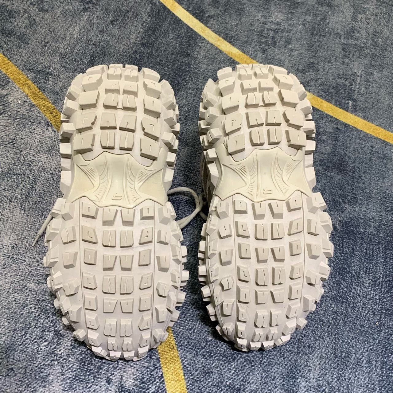 Balenciaga Balenciaga Tire Sneakers in Beige Color Size US 6 / EU 39 - 7 Thumbnail