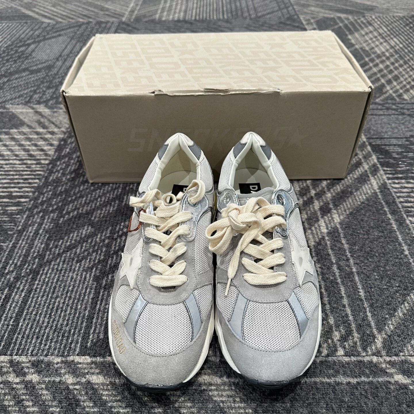Golden Goose Golden Goose Dad-Star Sneakers Size 40 Size US 7 / EU 40 - 2 Thumbnail