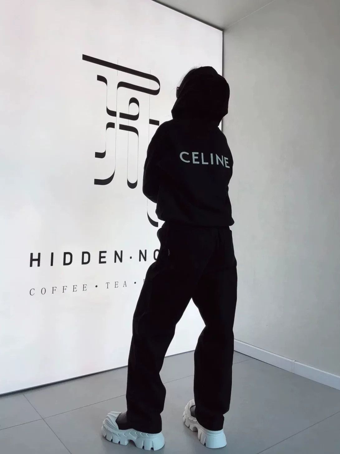 Celine Celine Logo Print Hoodie in Black Size US XL / EU 56 / 4 - 8 Thumbnail