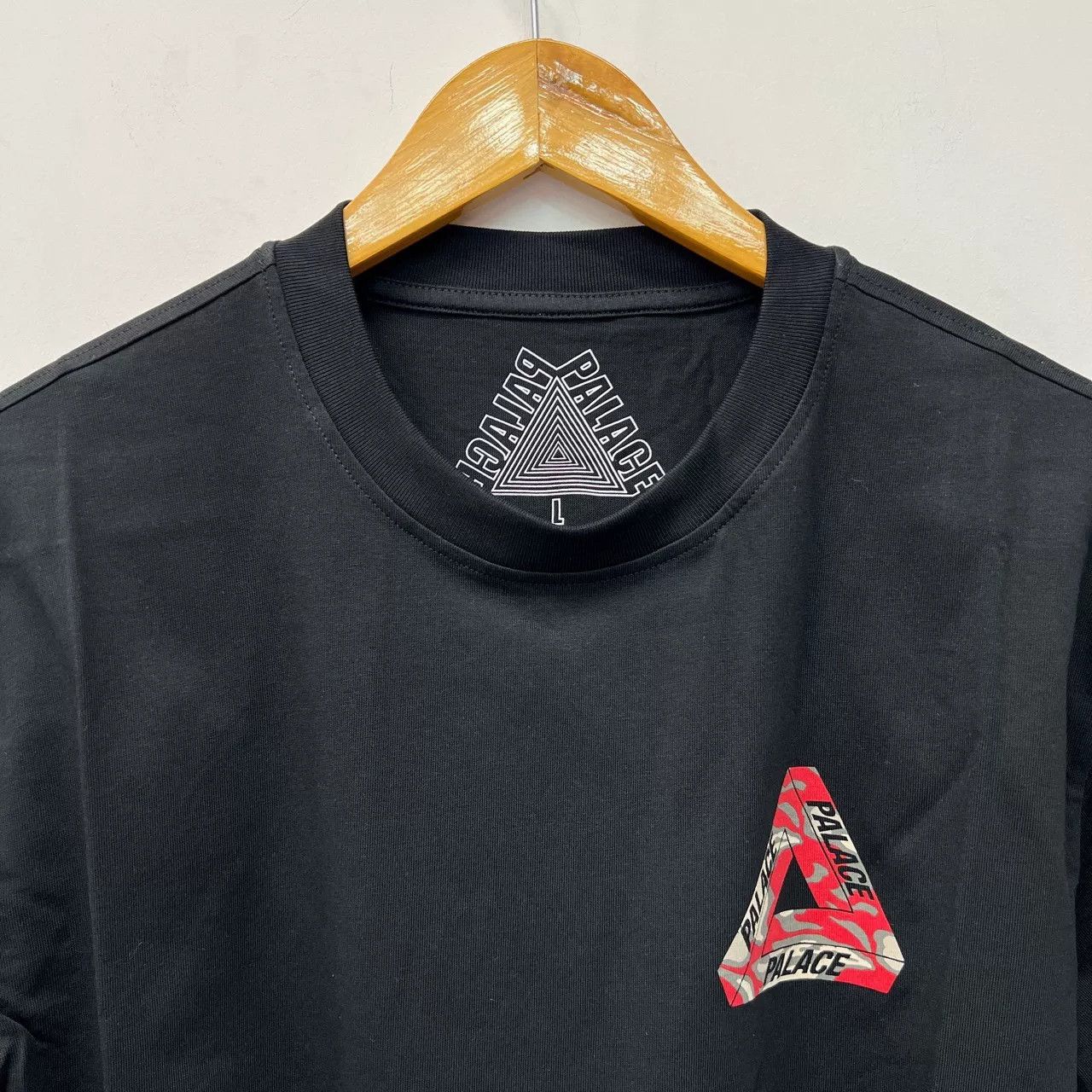 Palace Palace SS23 Triangular Logo Short Sleeve Shirt Size US L / EU 52-54 / 3 - 3 Thumbnail
