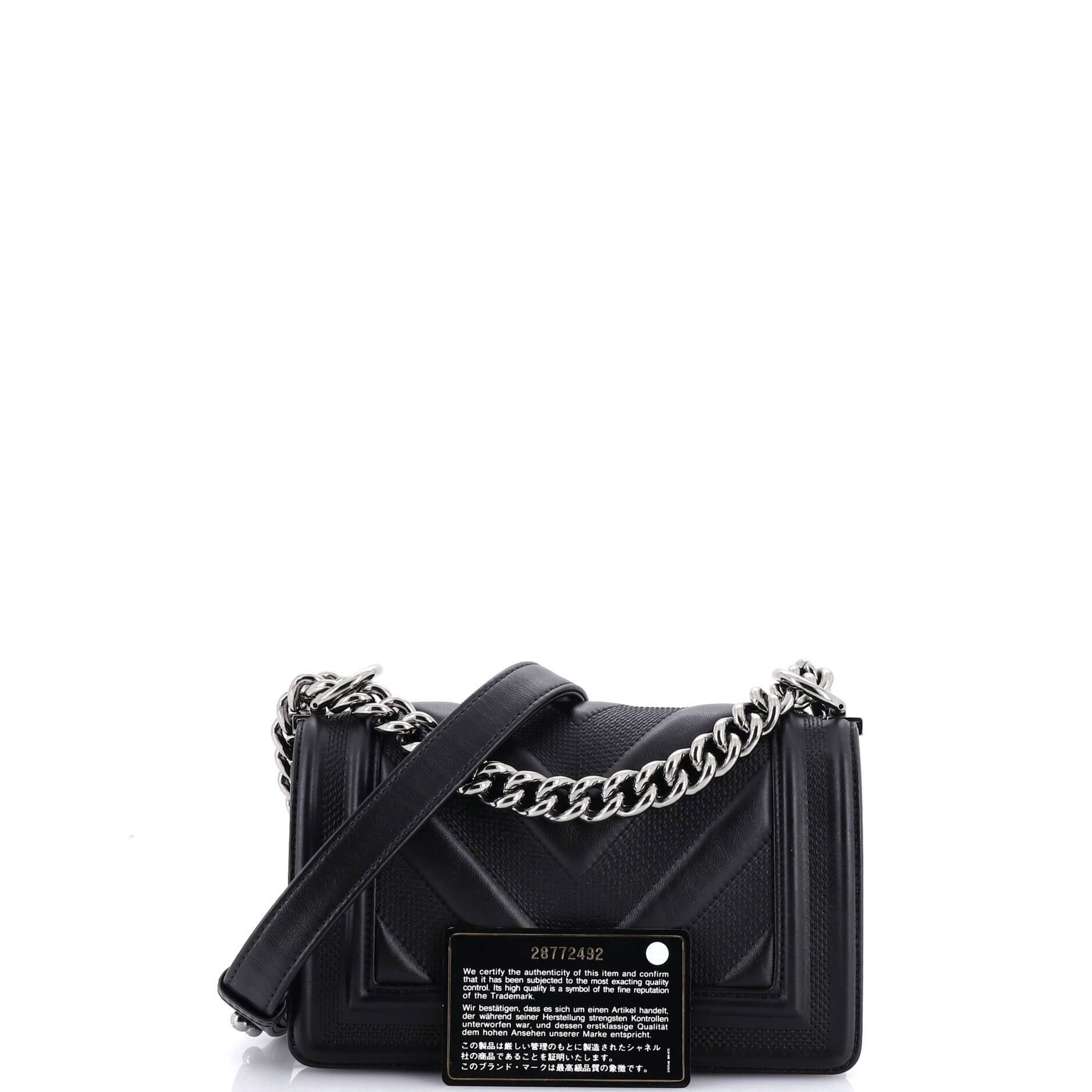 Chanel Boy Flap Bag Size ONE SIZE - 2 Thumbnail