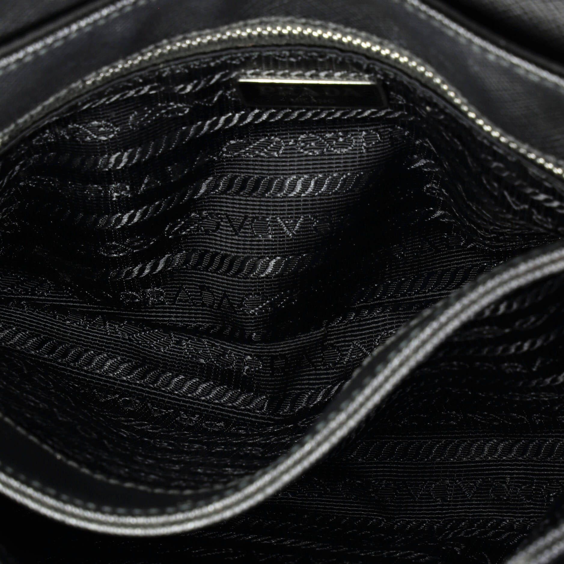 Prada Chain Flap Crossbody Bag Size ONE SIZE - 5 Thumbnail