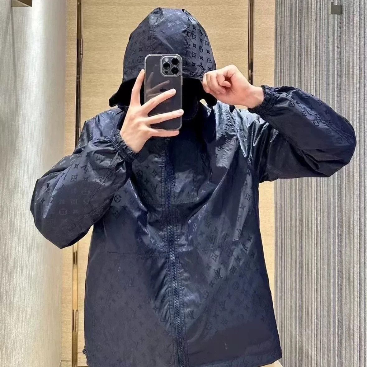 Louis Vuitton Louis Vuitton Reversible Windbreaker Jacket Size 52 Size US L / EU 52-54 / 3 - 8 Thumbnail