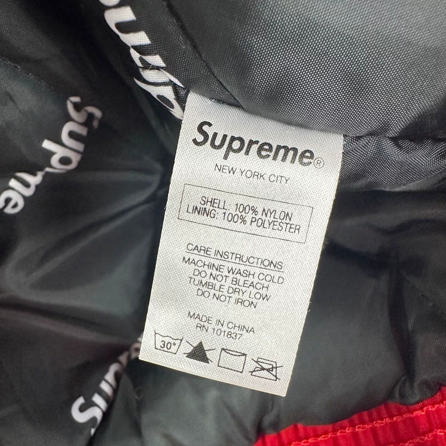 Supreme Supreme Logo Cotton Jacket M Size Size US M / EU 48-50 / 2 - 6 Thumbnail